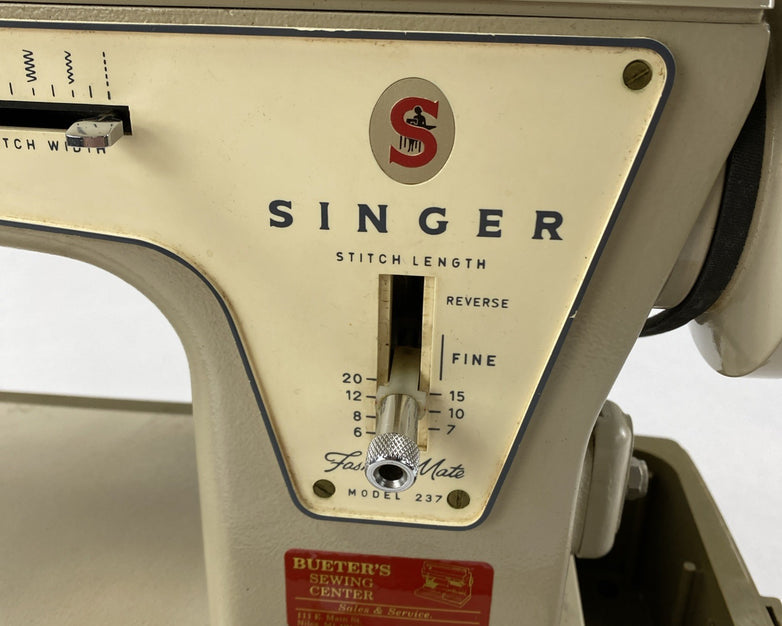 Singer Model 237 Fashion Mate Sewing Machine Cut Wire No pedal - Parts or Repair