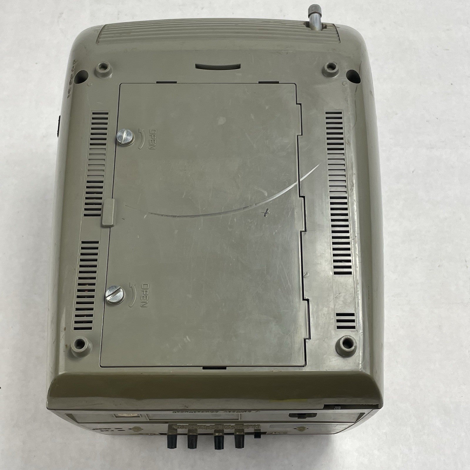 Sony TV-750 Solid State Transistor TV Receiver Untested For Parts Broken Antenna10