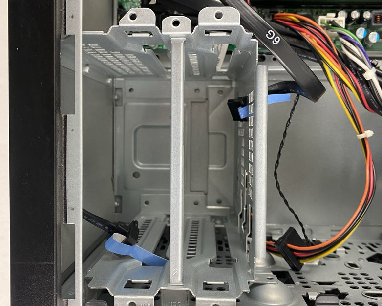 Dell Precision T1700 MT Intel Xeon E3-1226 v3 3.3GHz 8GB RAM No HDD No OS