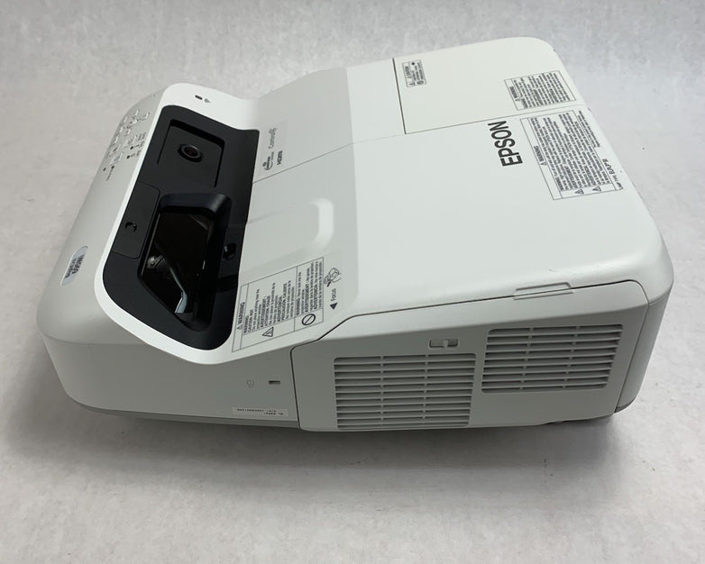 Epson PowerLite 695Wi H740A LCD Lamp Projector 883 Lamp Hours - No Remote