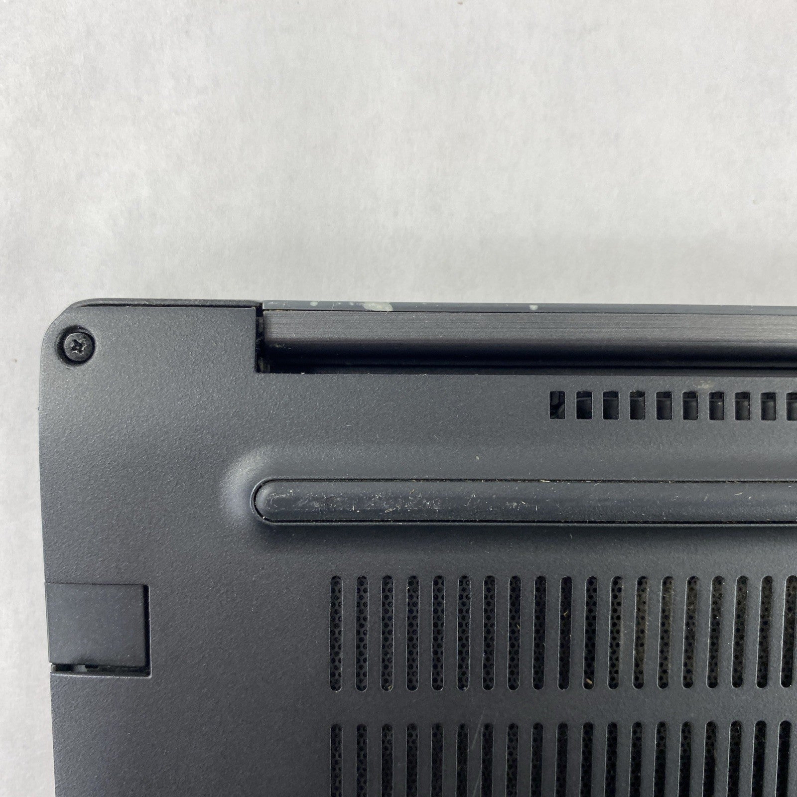 Dell Latitude 7390 2 in 1 i5-8350U 1.70 GHz 8 GB RAM 13.3" No HDD No OS