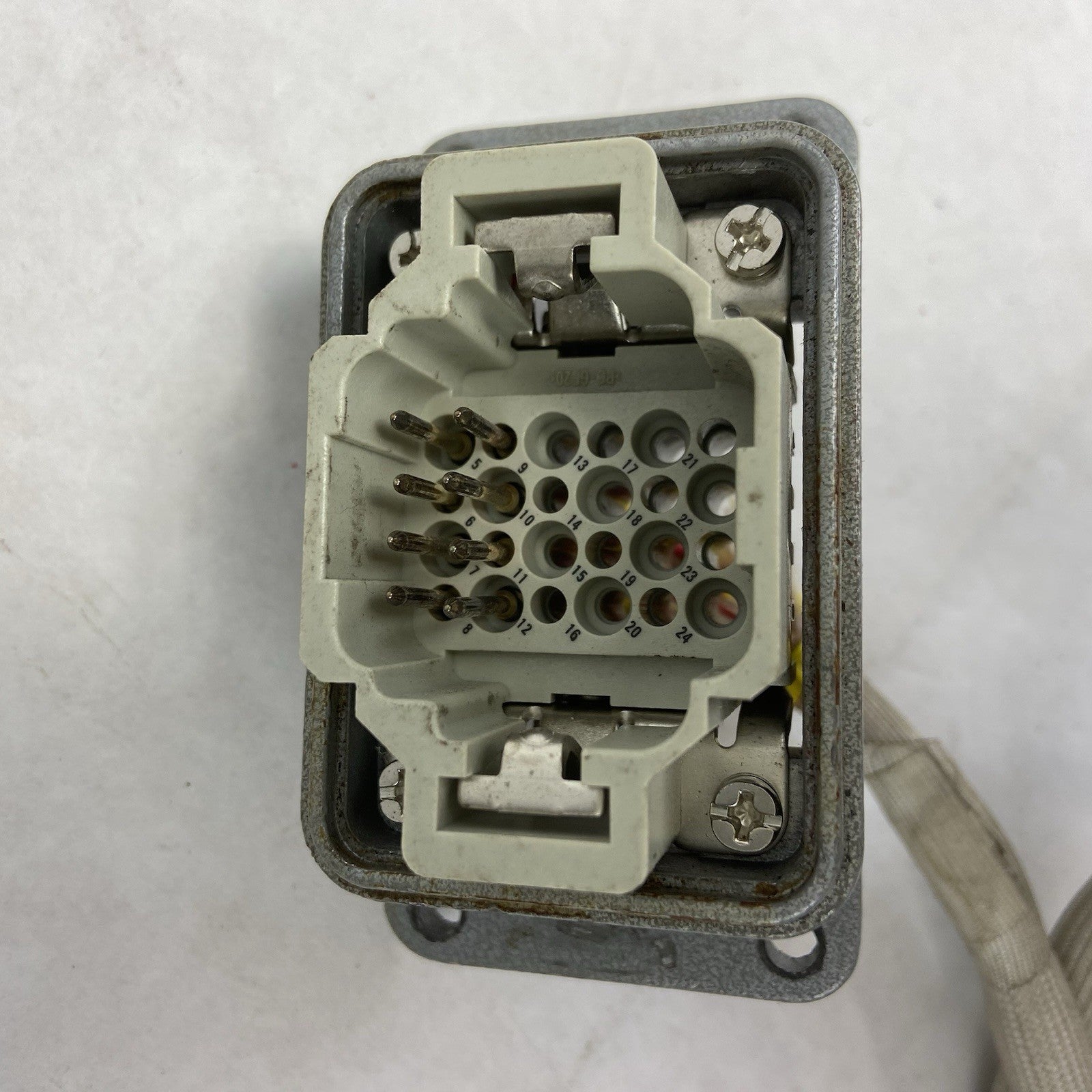 Walther Procon 714306 Top Housing and Base with H-BT Han DD 24 Pin Connector
