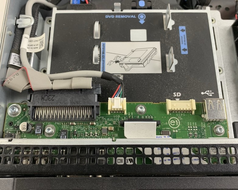 Dell PowerEdge R710 Server 2x Xeon E5640 2.67GHz 4GB RAM No OS/HDD
