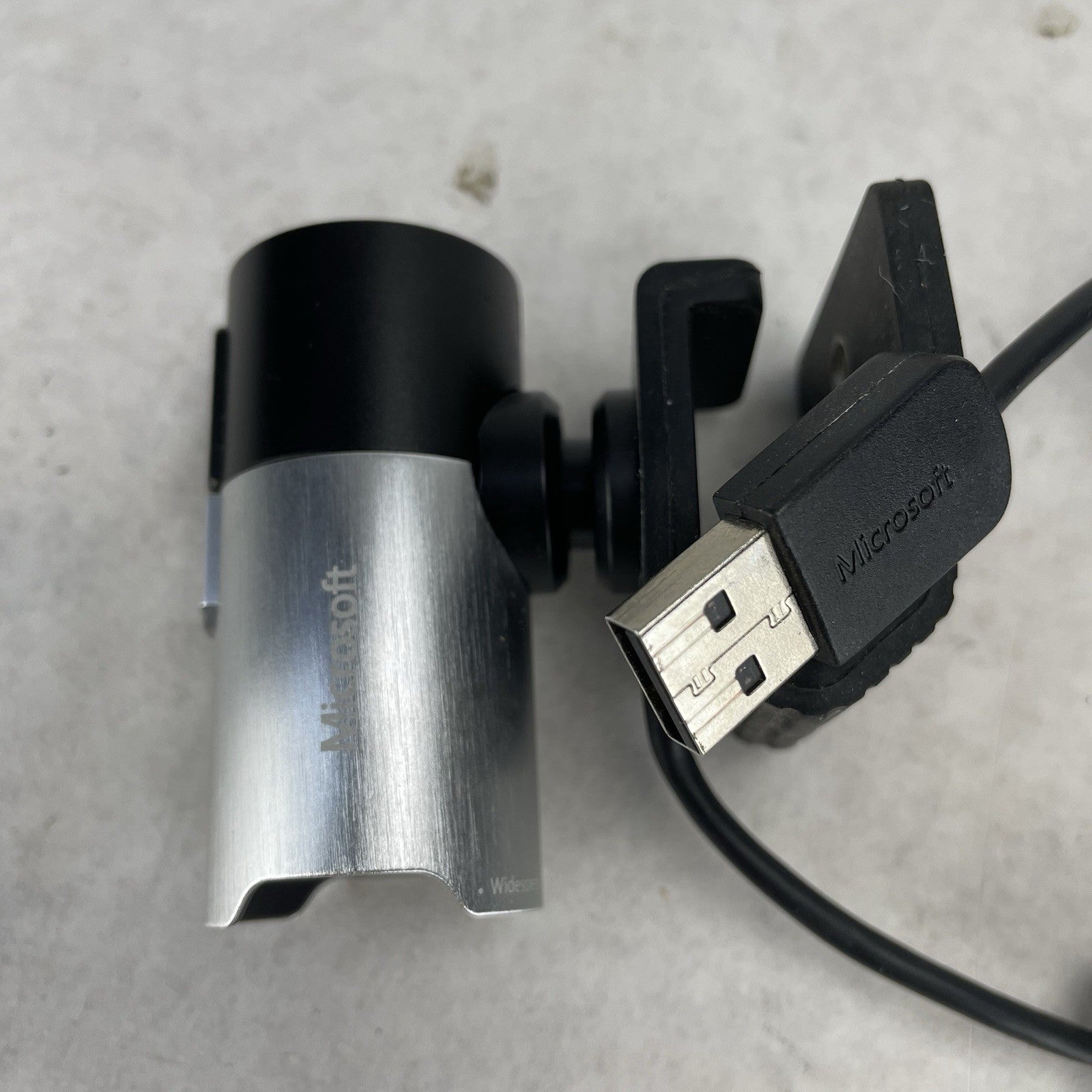 Microsoft LifeCam Studio 1425 1080p Webcam