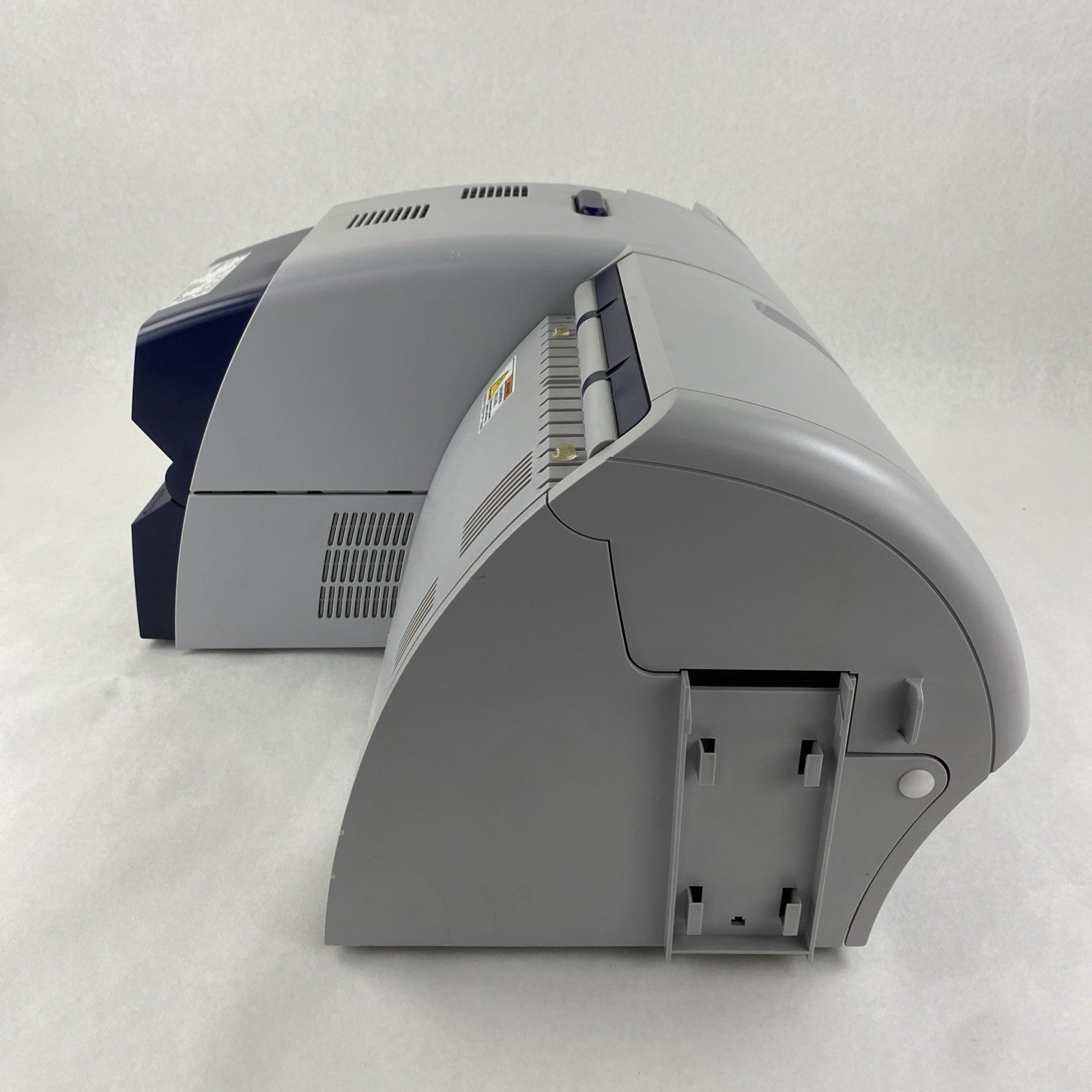 Zebra ZXP Series 8 Dual-Sided Retransfer ID Card Printer20