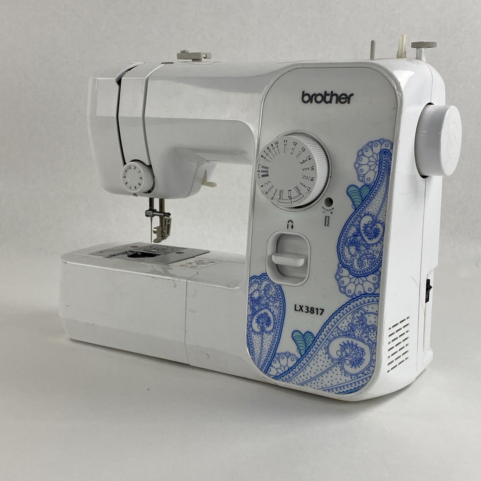 Brother LX3817 Sewing Machine No Foot Pedal No Power Cord parts or Repair0