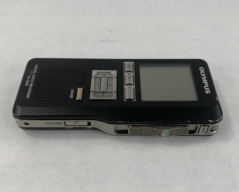 Olympus DS-5000 Digital Voice Recorder With Case and Charging Cradle