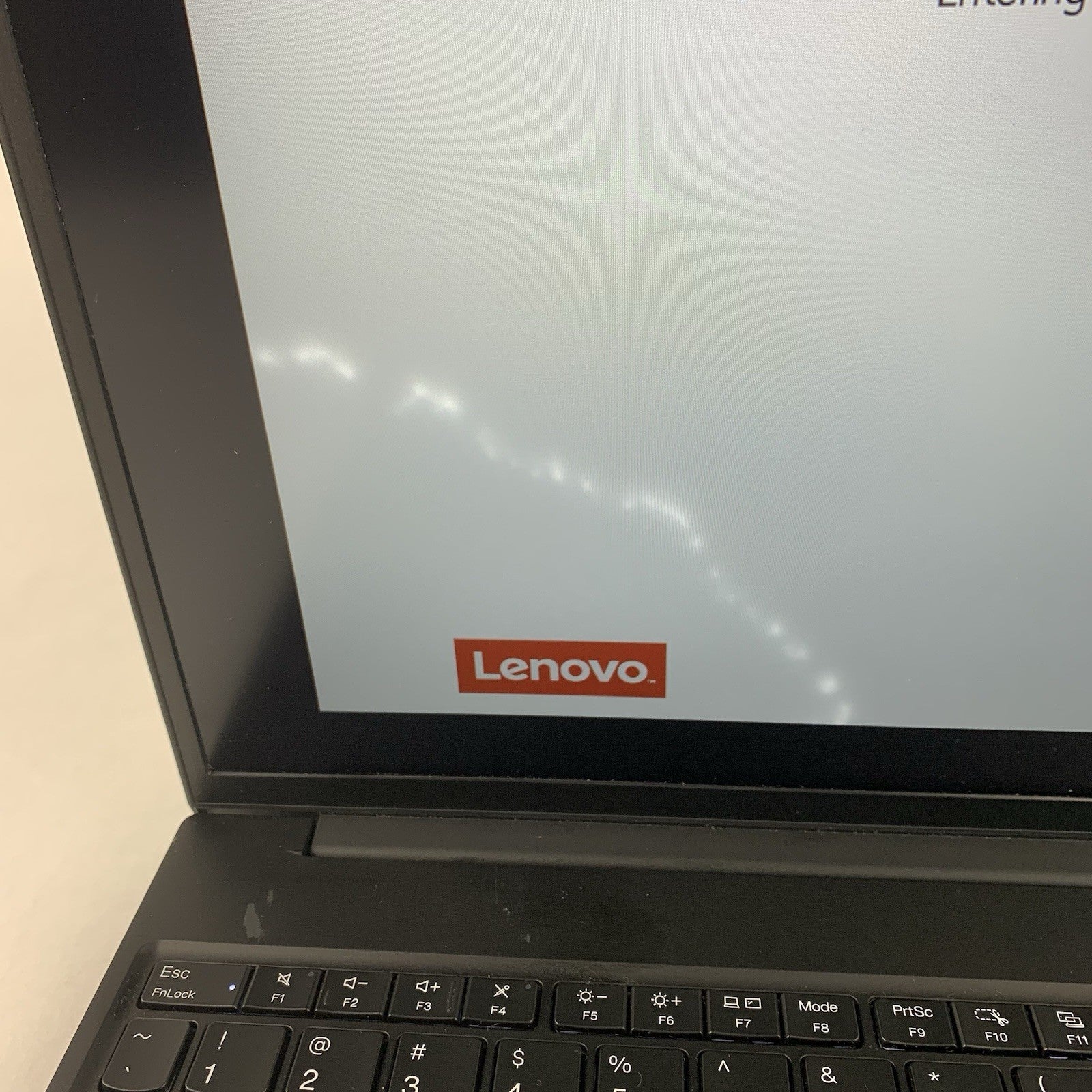 Lenovo ThinkPad P16s Gen3 Ultra 7 155H 1.4 GHz 32 GB RAM Heat Spots No OS/SSD/AC3