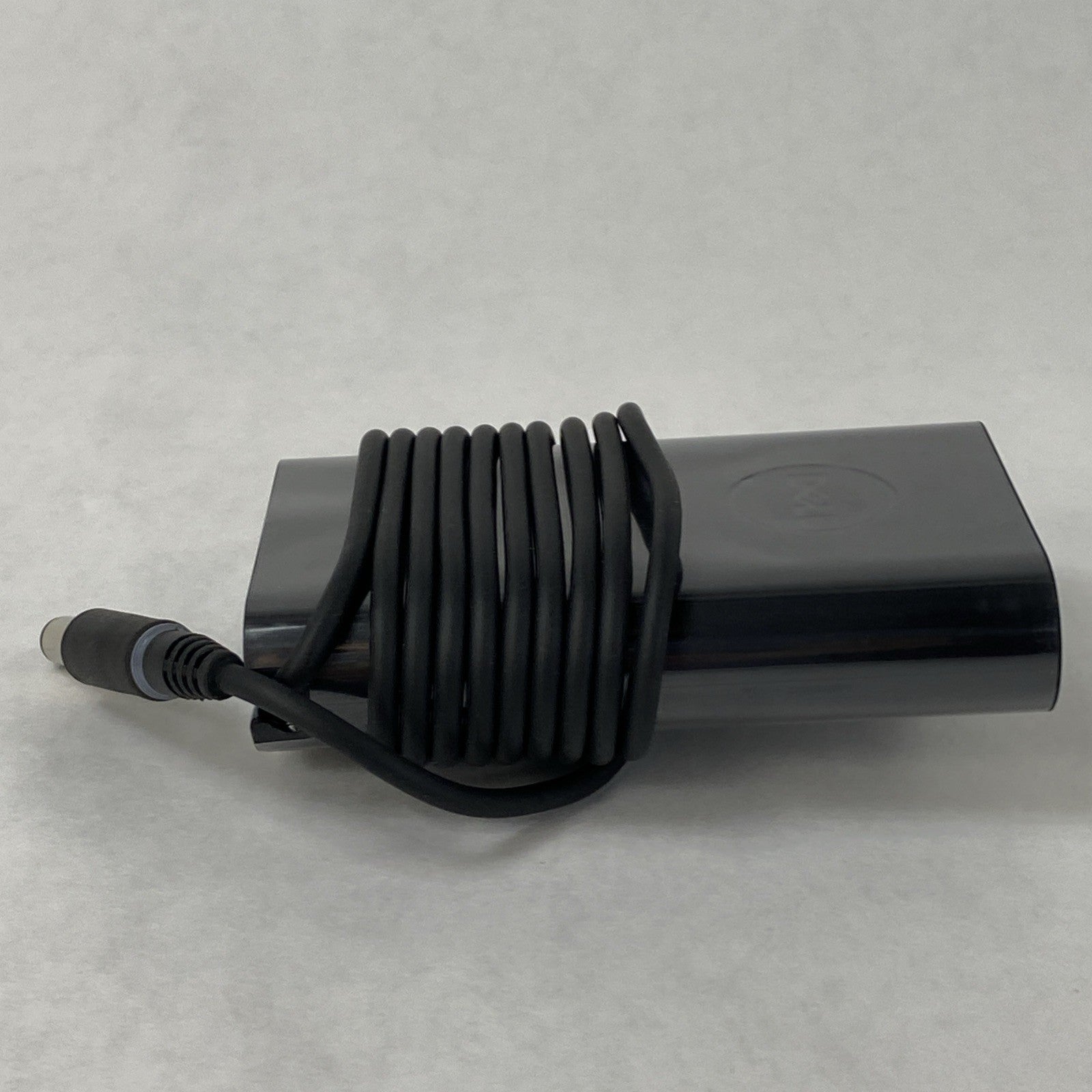 Dell HA65NM130 LA65NM130 65W 7.4mm Big Barrel Laptop AC Adapter - Lot of 105