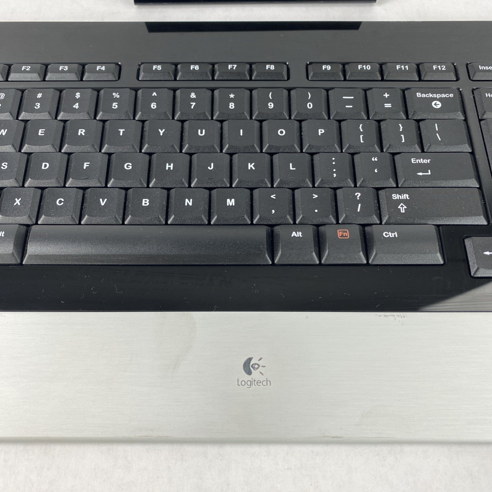 Logitech Y-RAY81 Bluetooth Keyboard Tested5