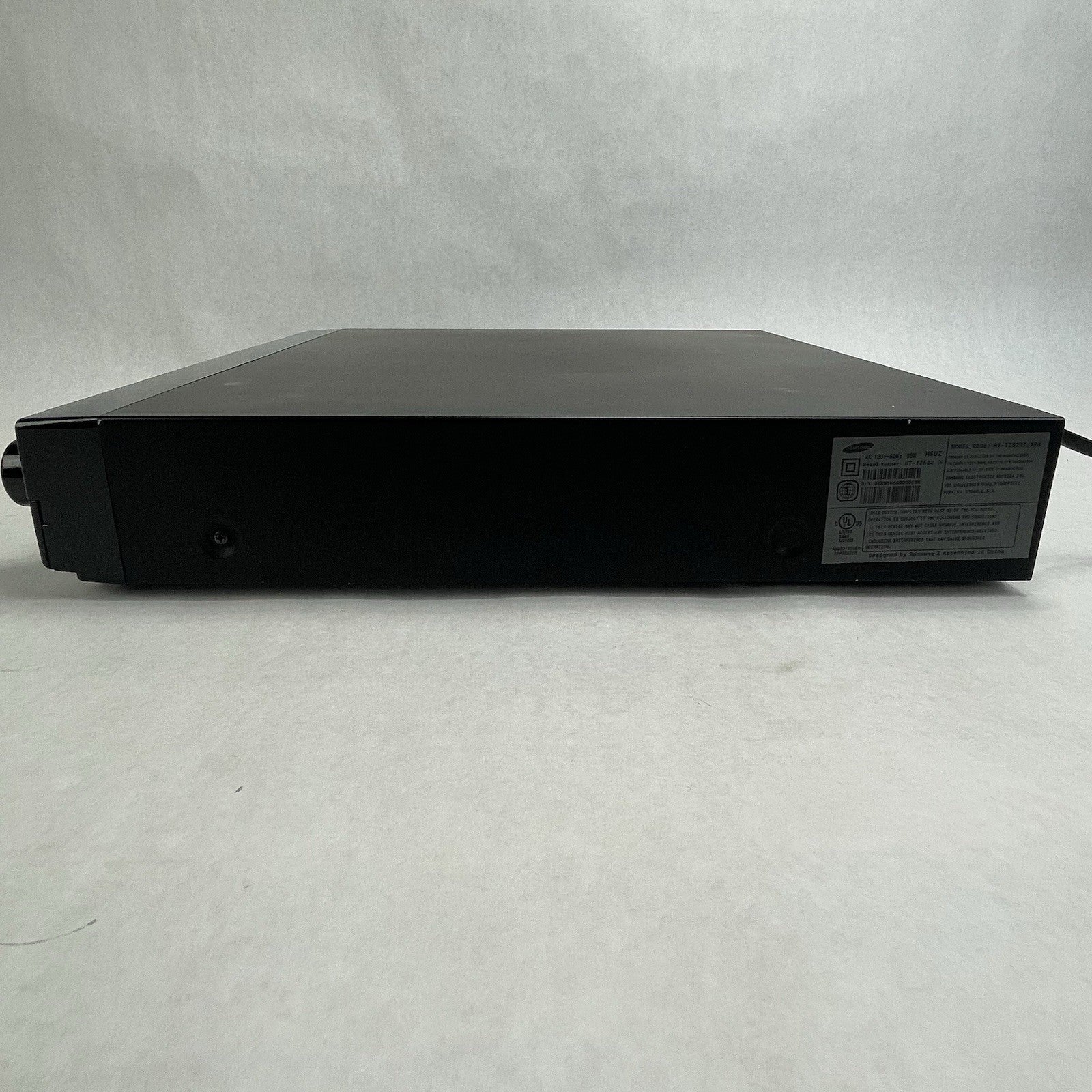 Samsung HT-TZ522 / 1200W 5 Disc CD/DVD Home Theater System  No Remote For Parts