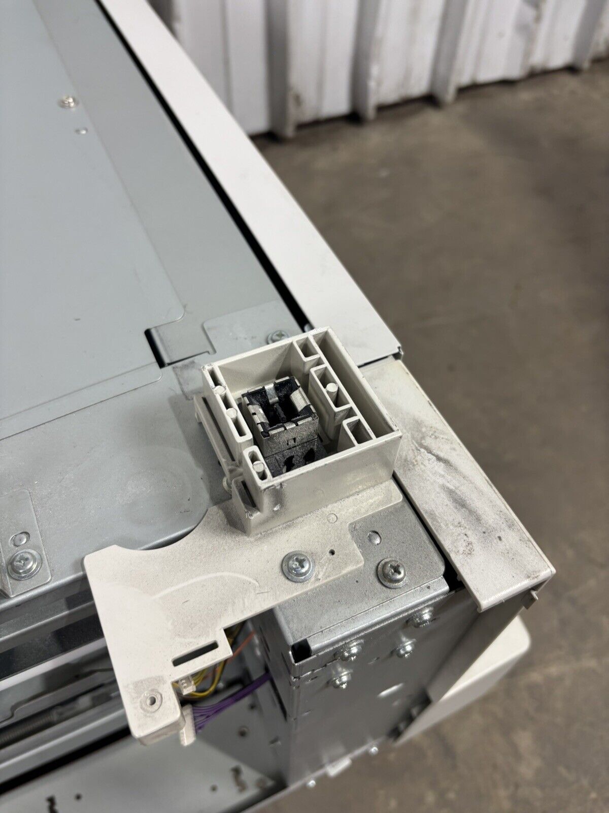 HP LaserJet C8531A 2000 Sheet Input Tray for LJ 9000 9050 9500 W/ Missing Panel