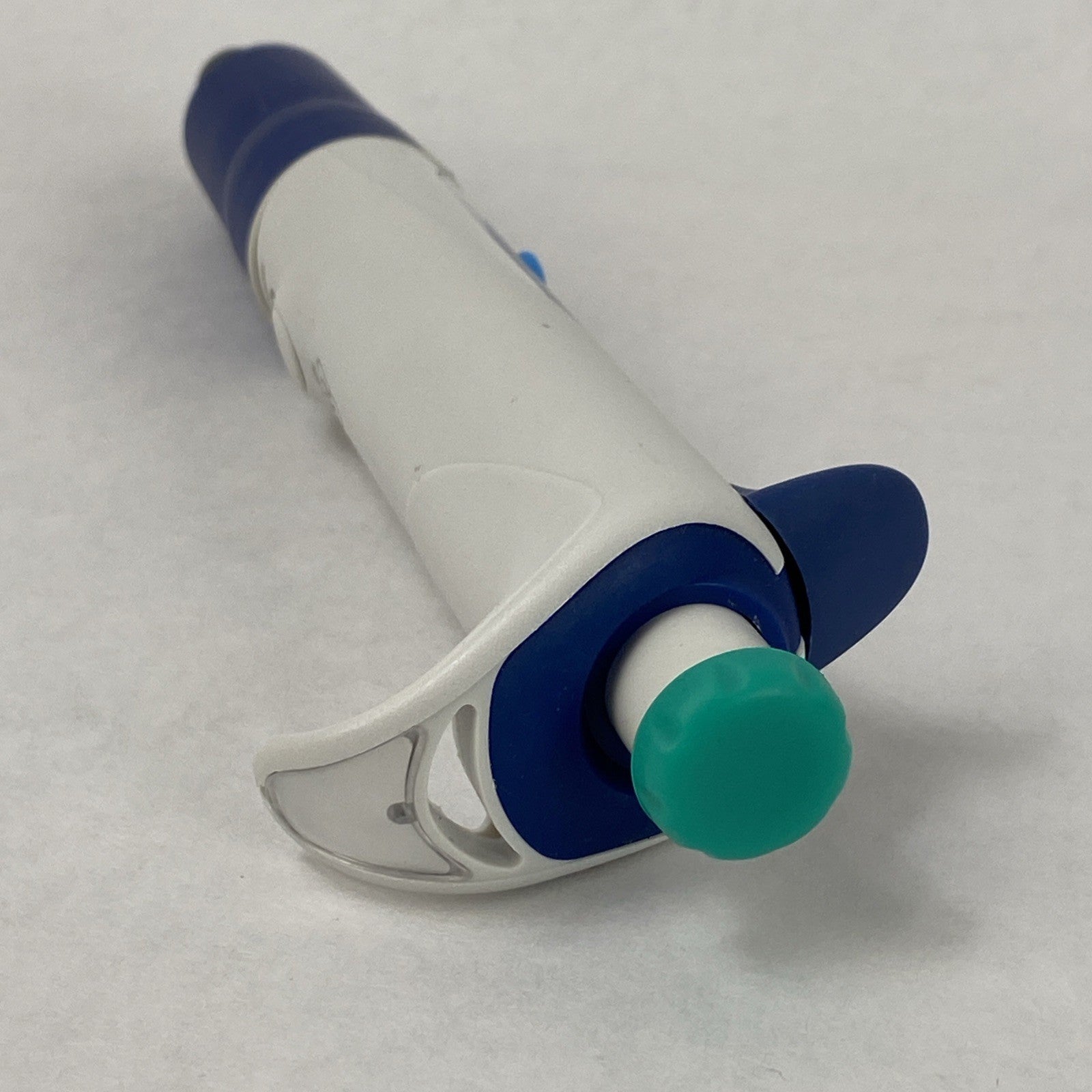 Biohit m5000 500-5000 µL Single Channel Handheld Manual Pipette4