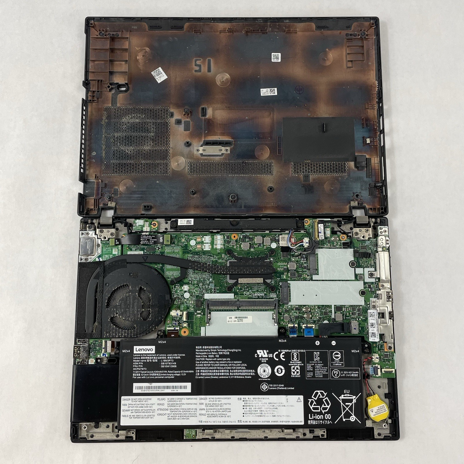 Lenovo ThinkPad T490 14" i5-8365U 1.60 GHz 8 GB RAN No SSD/OS/AC - Chipped Palm16