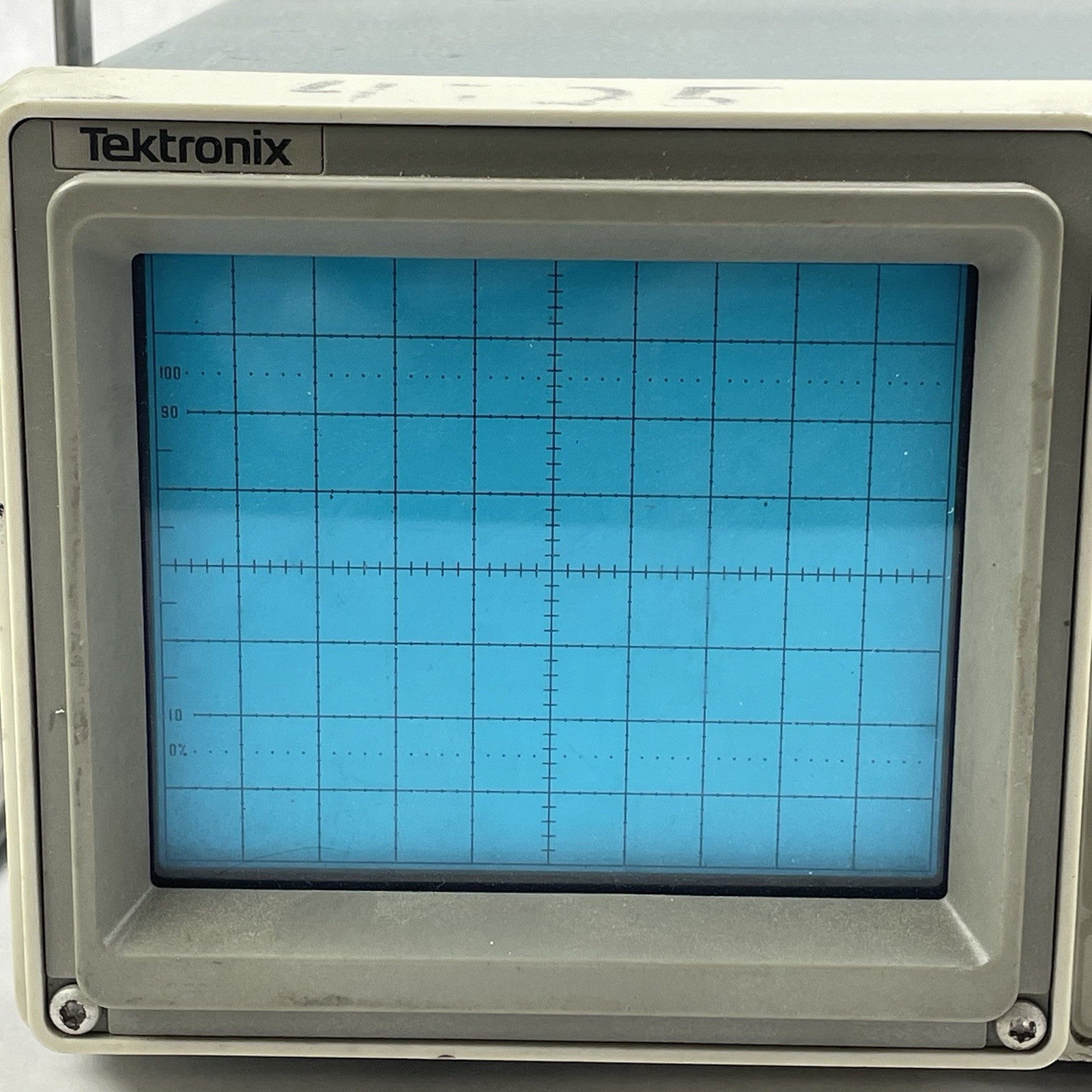 Tektronix 2213 Analog Oscilloscope 60MHZ