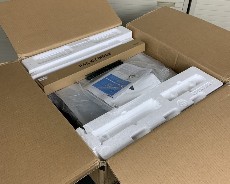 Eaton 5P750R 750VA 600W 120V Line-Interactive UPS Box Opened Old Stick Batts