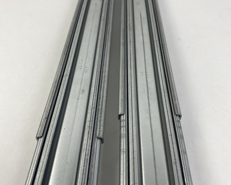 Sliding Rails 28437-001 w/ 714511-001 Right and Left Server Rails No Hardware
