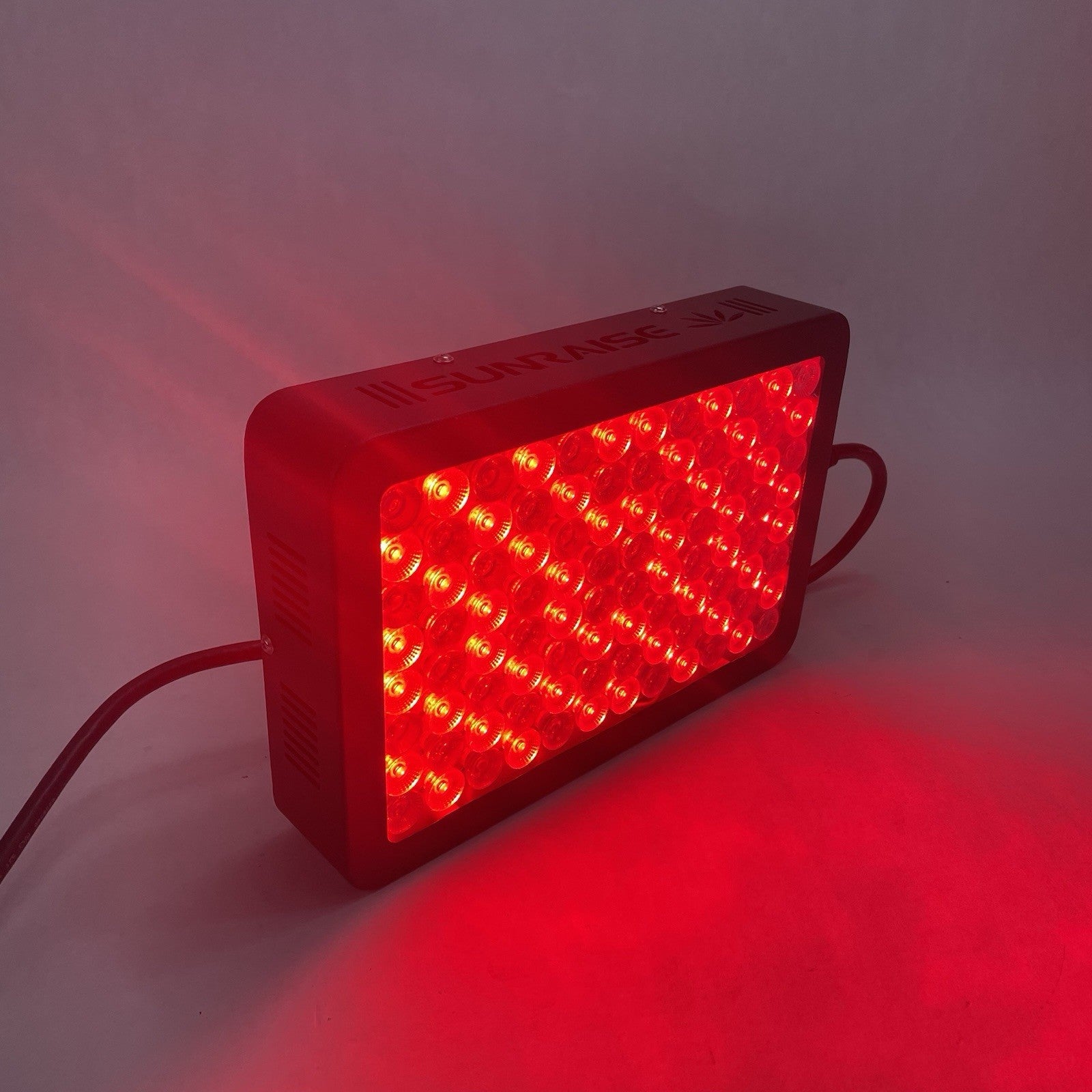 Sunraise 1000W LED Grow Light1