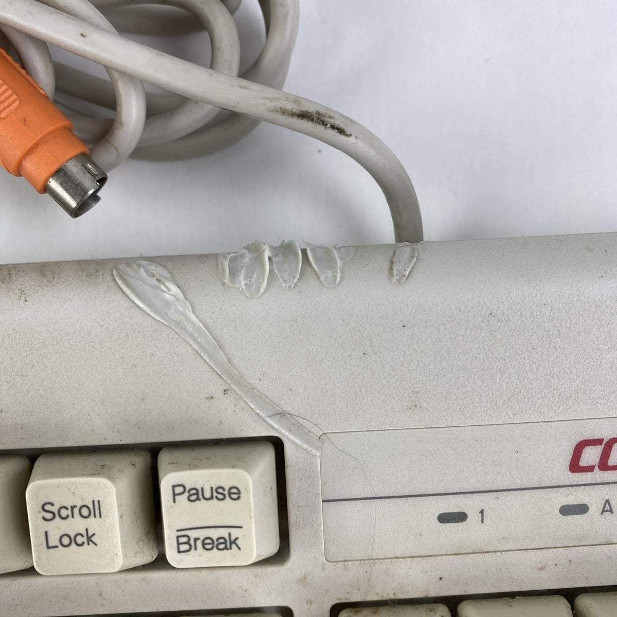 Compaq KB-3923 5V 18"L 7"W 6 Pin Keyboard - Tested 11