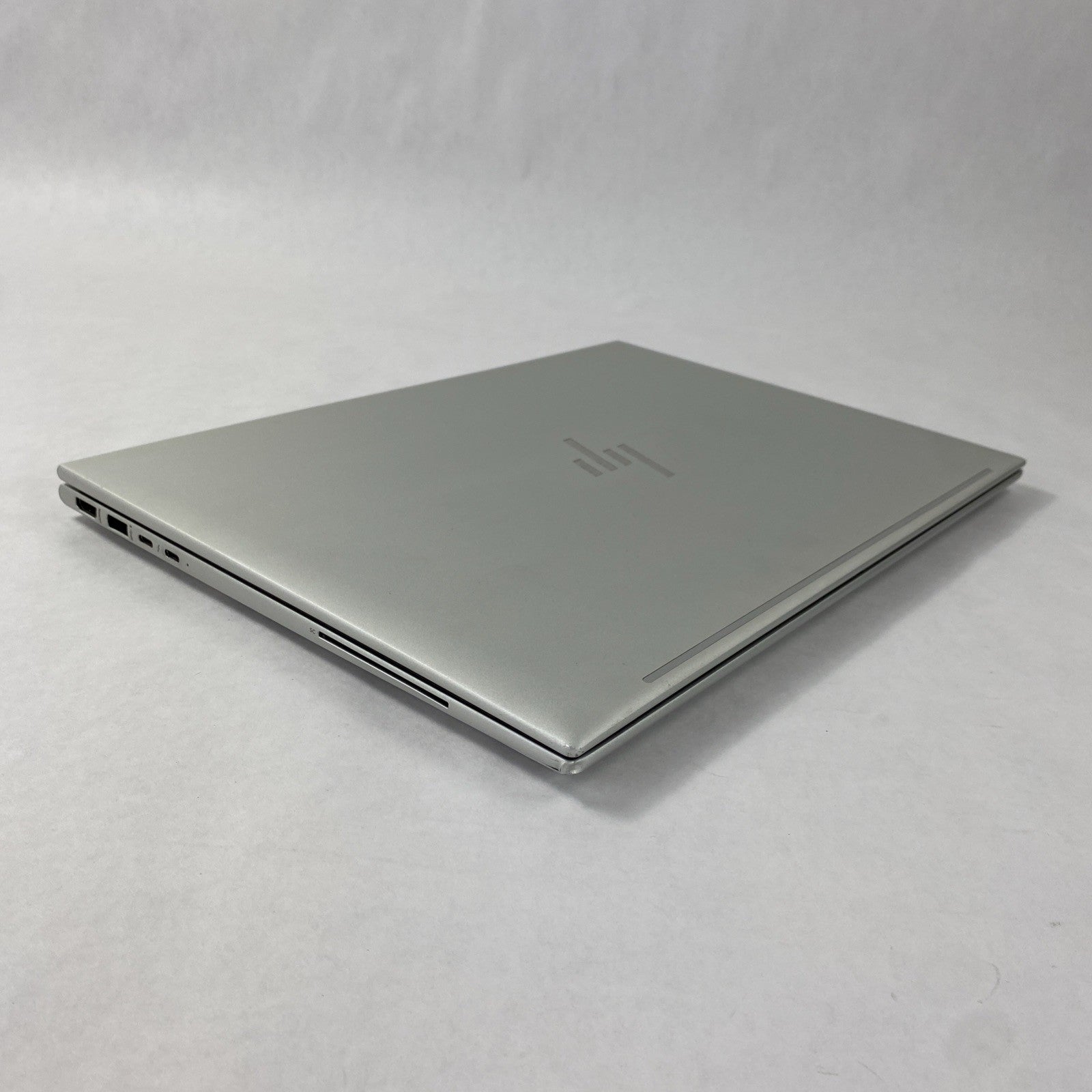 HP EliteBook 860 G9 16" Core i5-1245U 3.96 GHz 32 GB RAM No SSD No OS