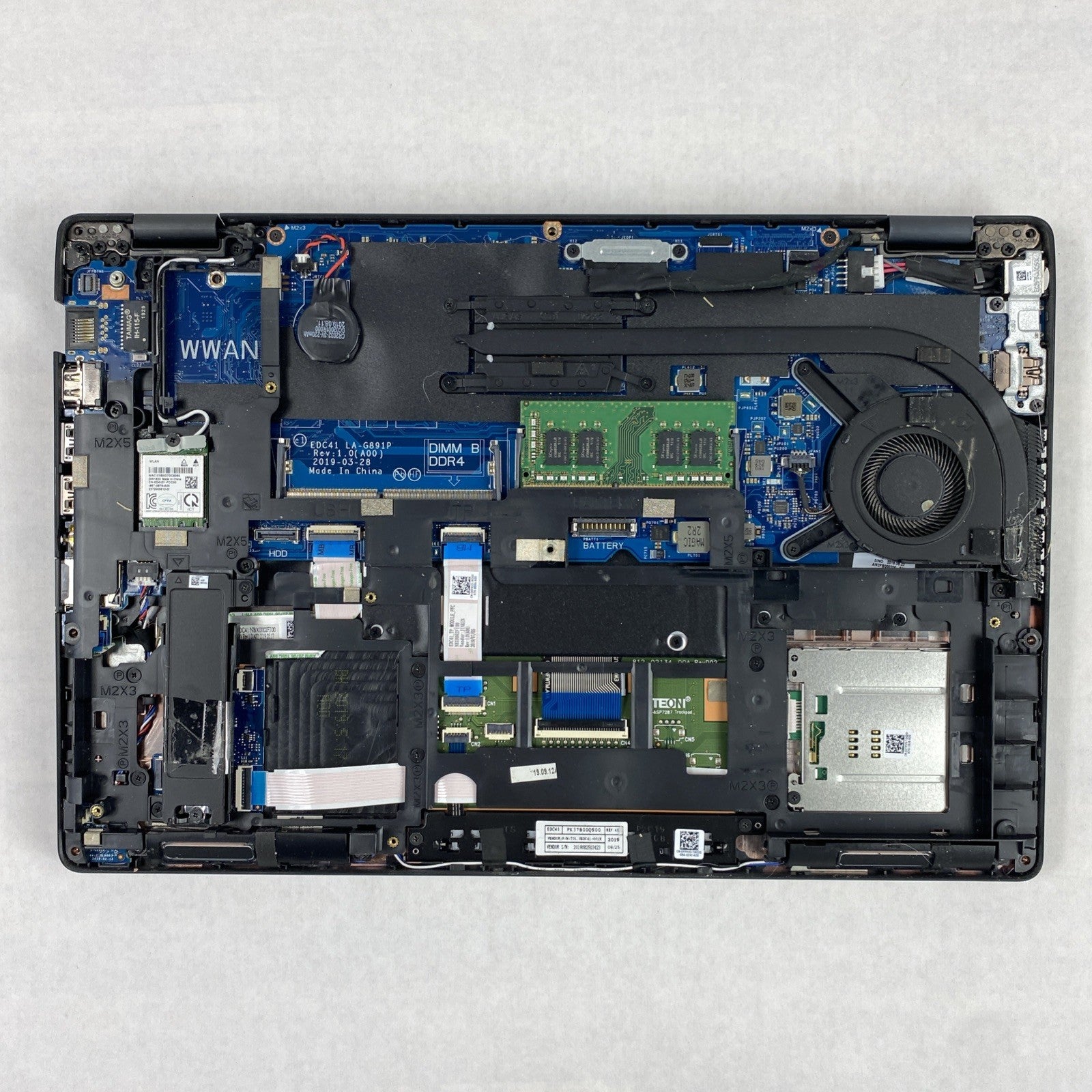 Dell Latitude 5400 Core i3-8145 2.10GHz 8 GB RAM 14" No Battery No HDD No OS