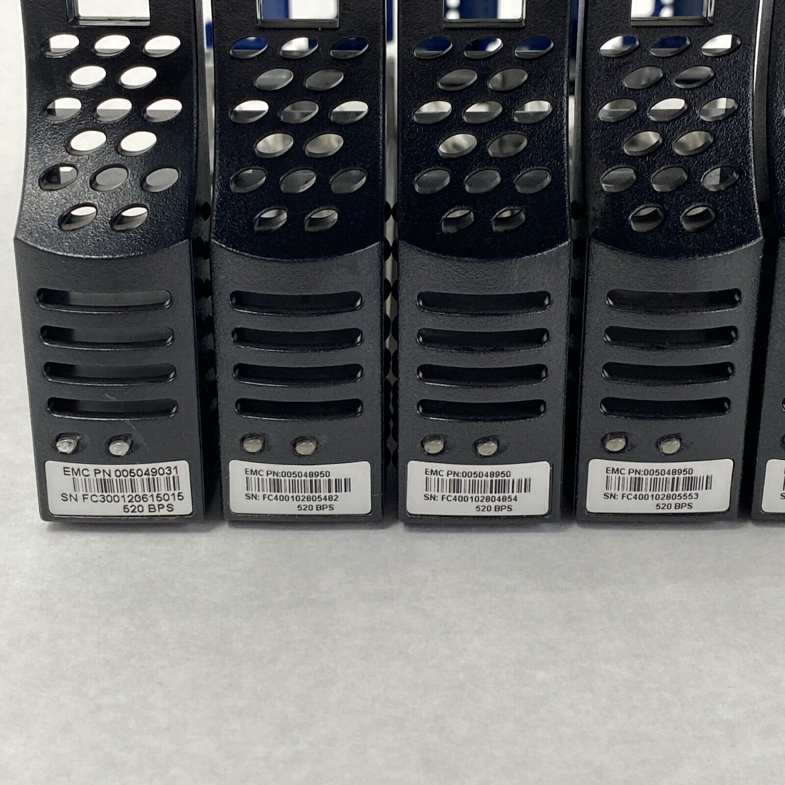Lot of 5 EMC 005048950 / 005049031 3.5" Hard Drive Caddy Tray