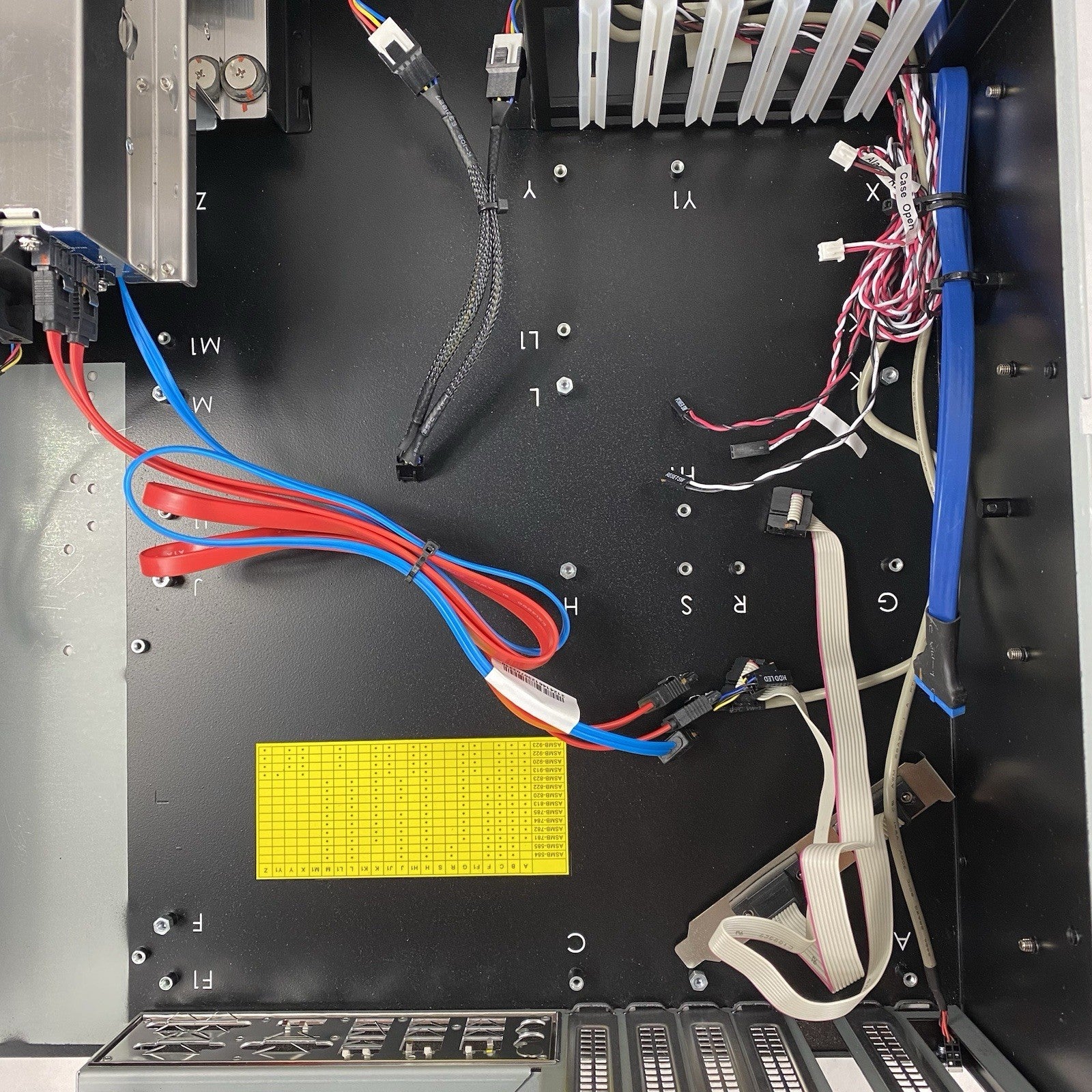 Advantech HPC-7320MB-00XE 3U Compact Rackmount Chassis
