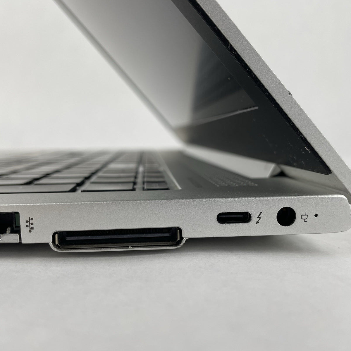 HP EliteBook 850 G6 15.6" i5-8365U 1.60 GHz 8 GB RAM No SSD/OS/AC - Heat Spot7