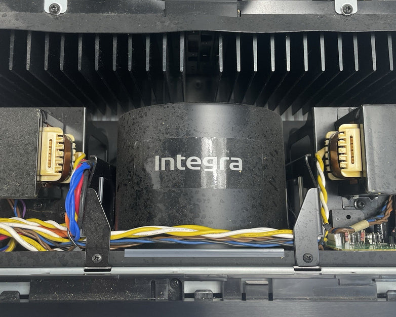 Integra DTR-80.3 9.2 AV Home Theater Receiver No Remote No Output For Parts
