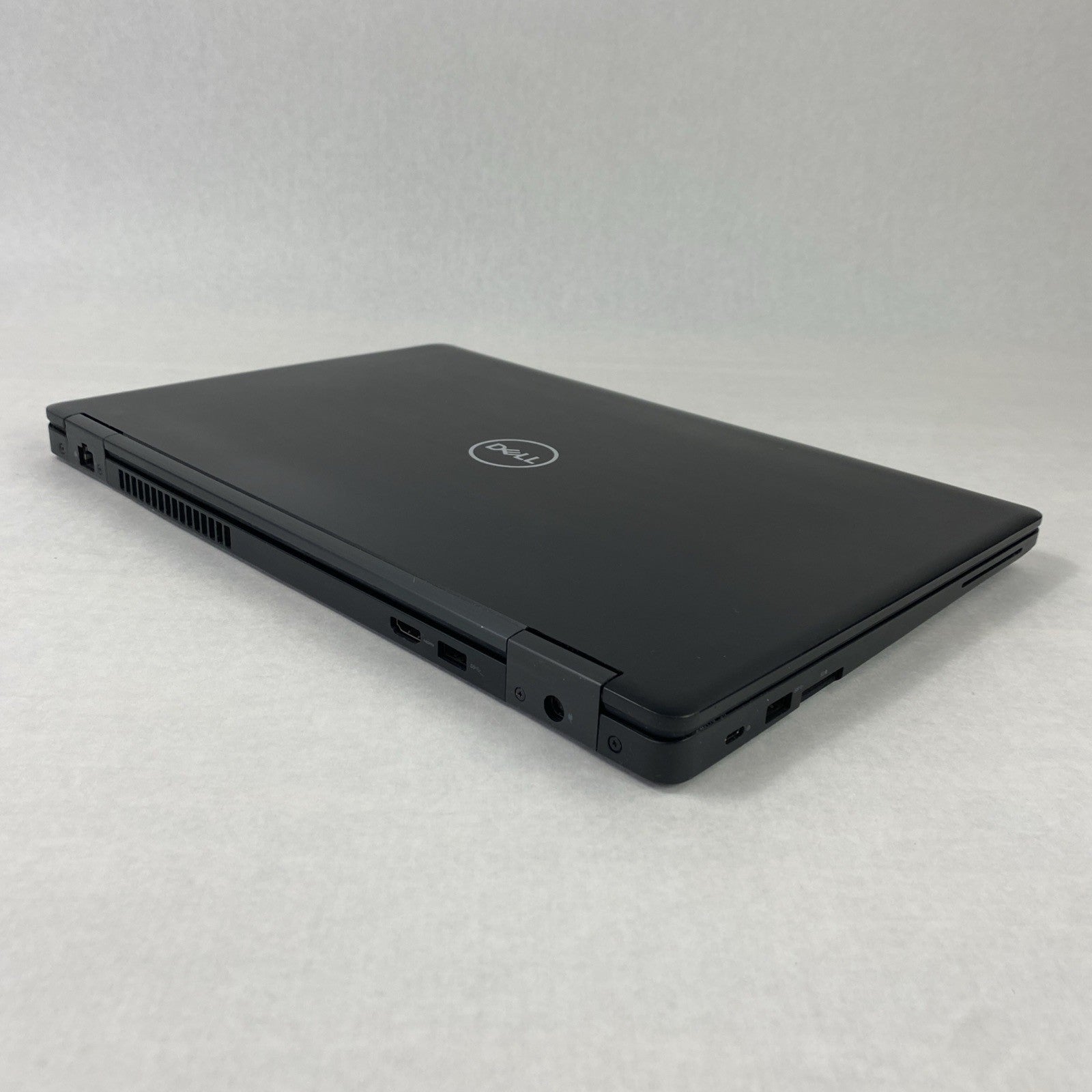 Dell Latitude 5590 Core i7-8650U 1.90 GHz 8GB RAM 15.6" No HDD No OS