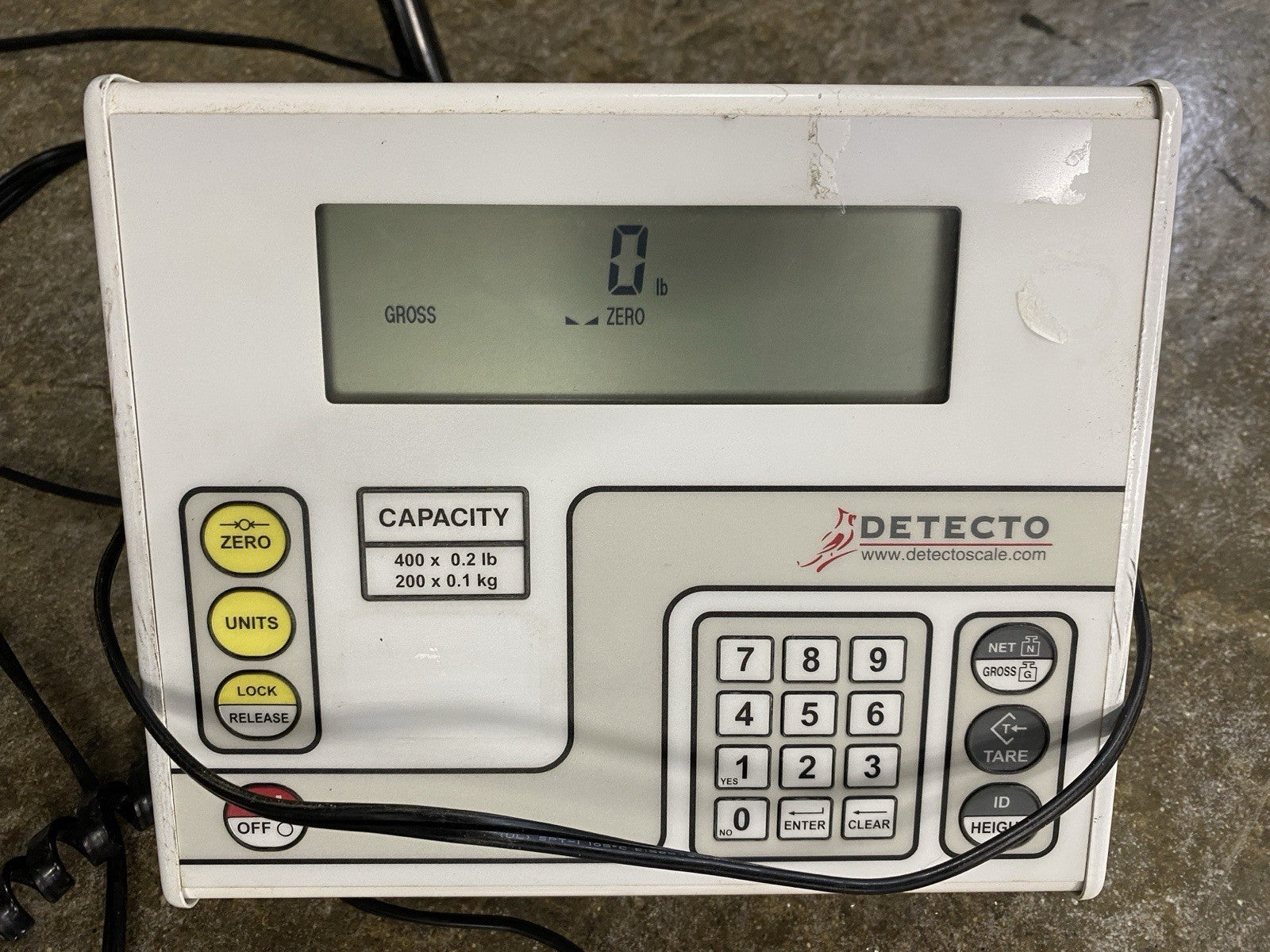 Cardinal Detecto VET400 Veterinary Floor Scale 400lb Max 22 x 42"