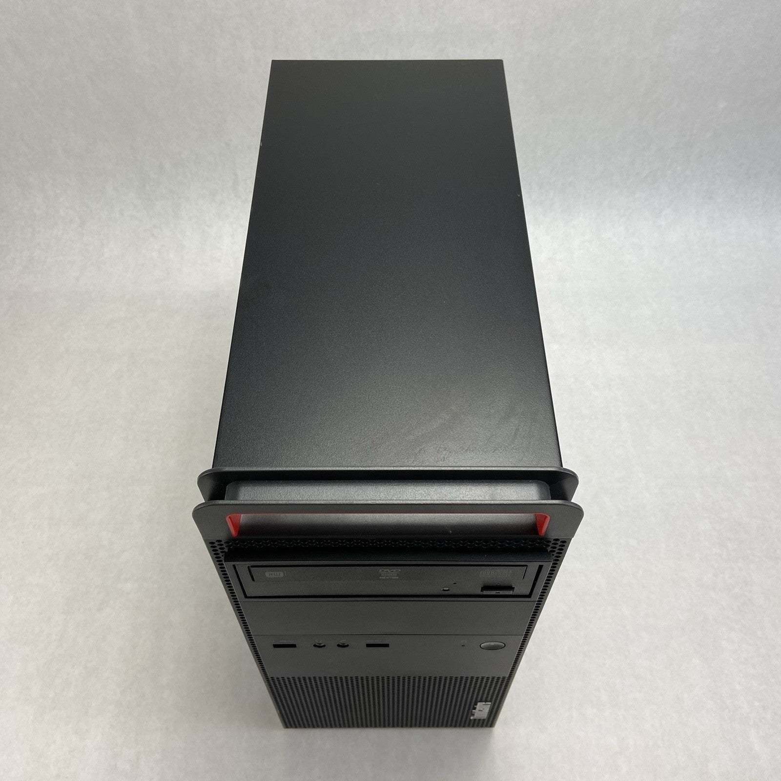 Lenovo ThinkCentre M900 MT Intel Core i5-6500 3.2GHz 8GB RAM No HDD No OS2