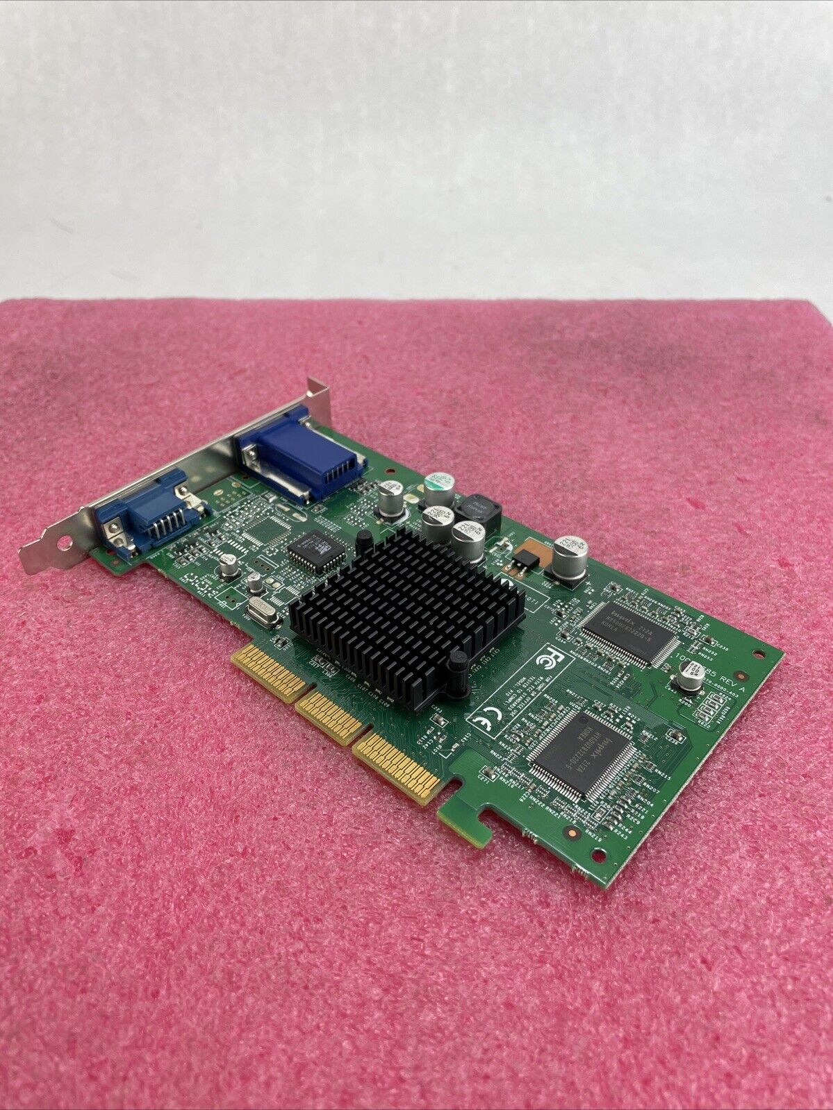 NVIDIA 32MB AGP Video Card 32mb Quadro 2 MXR 10004385 REV A