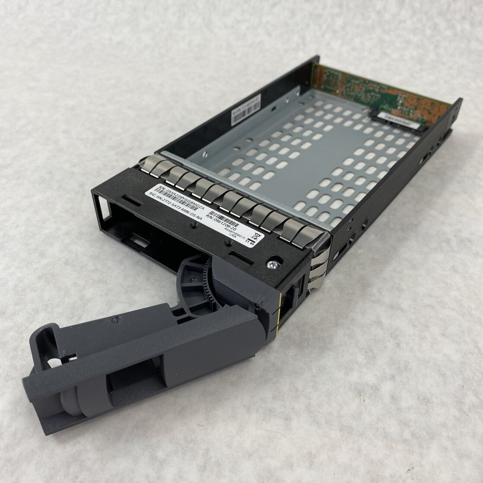 NetApp 0095673-10 SAS/SATA Hard Drive Caddy Tray 0961208-20 w/ Emulex Adapter