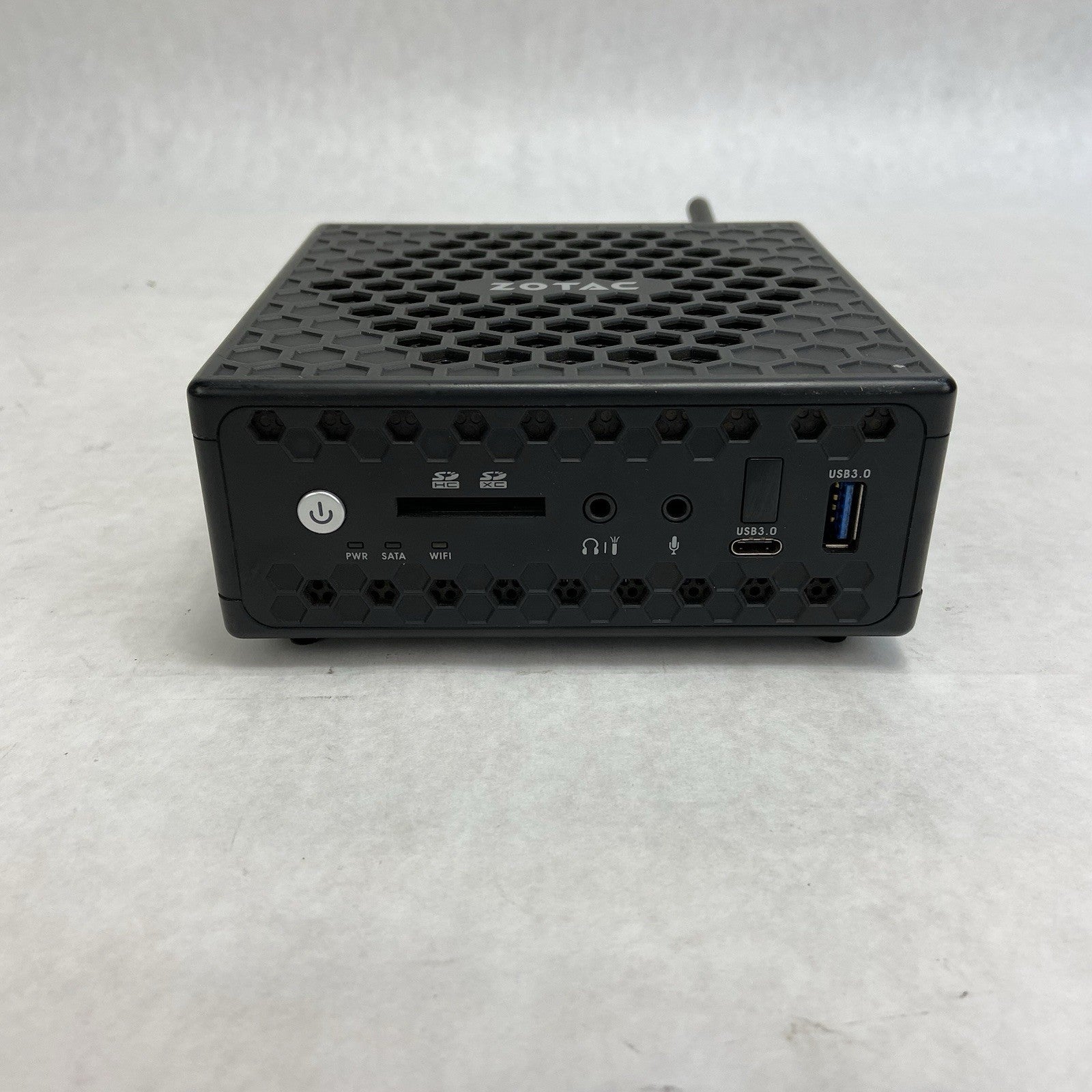 Zotac ZBox-CI325NANO MFF Intel Celeron N3160 1.6GHz 8GB RAM No AC/HDD/OS1