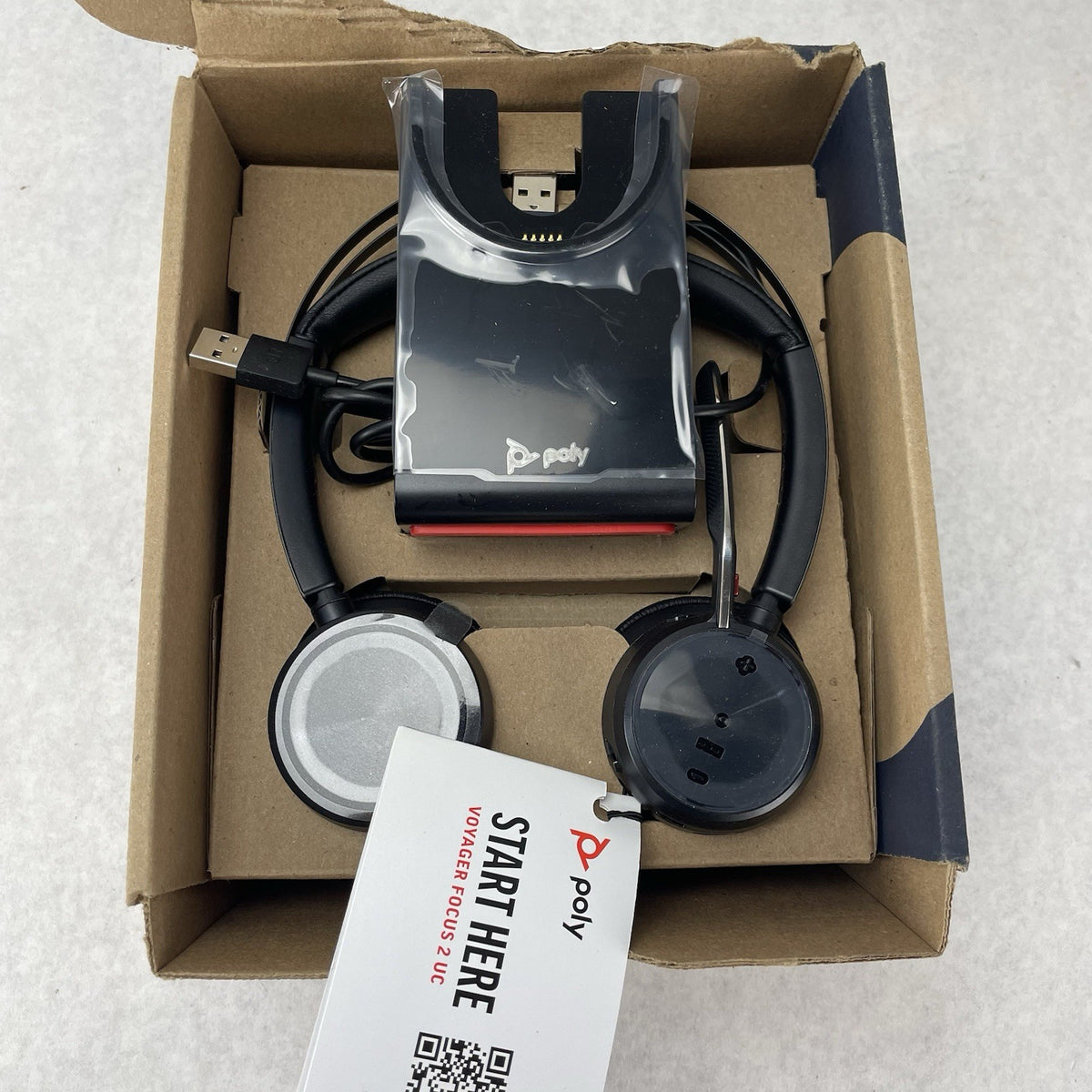 Poly Voyager Focus 2 Open Box2