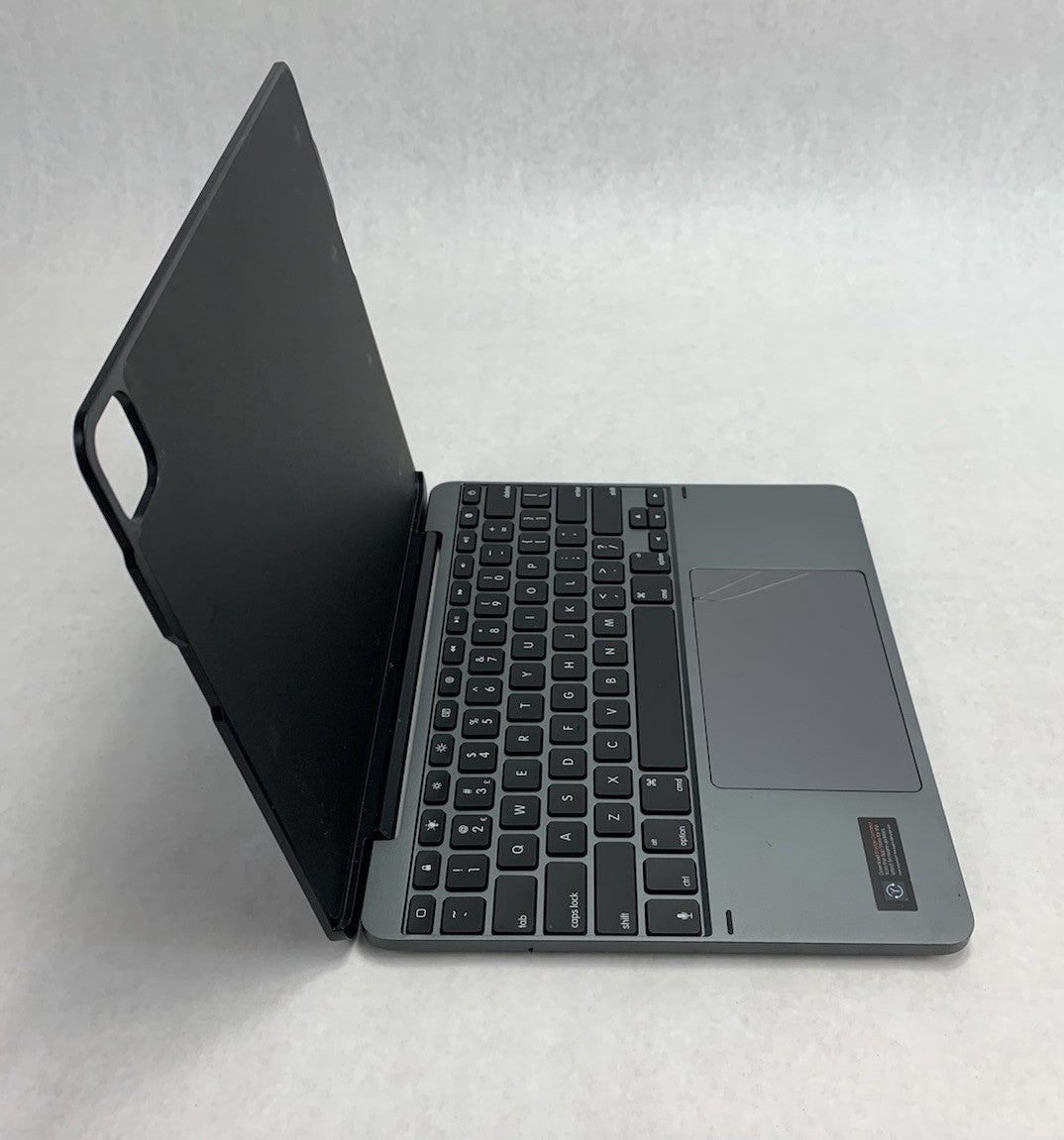 BRYDGE BRY603 11" iPad Pro Keyboard Case - Cracked Trackpad5