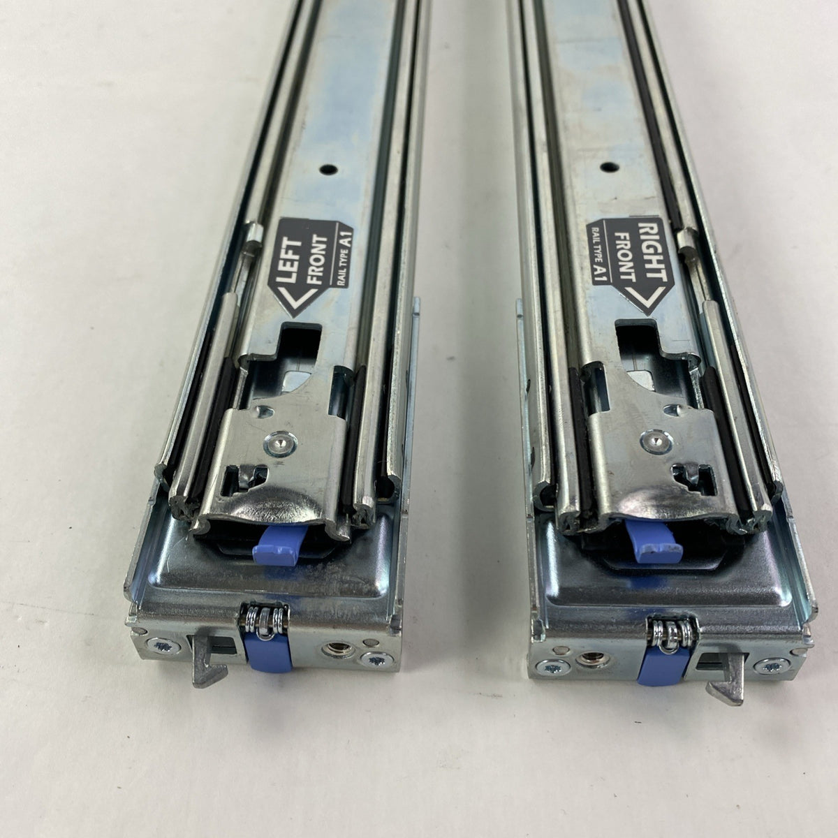 Dell R137J N915J Right and Left Sliding Server Rails 9