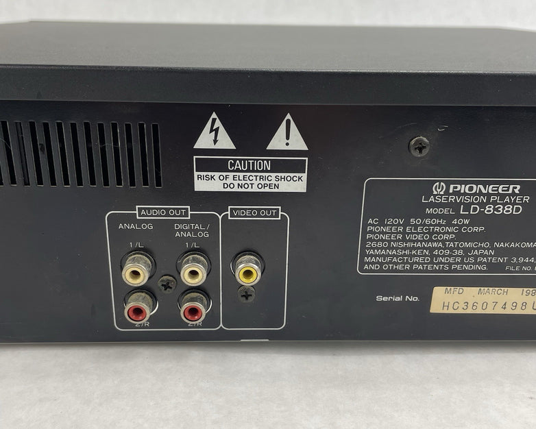 Pioneer LD-838D Laservison Laser Disk PLAYER  LD-838D For Parts
