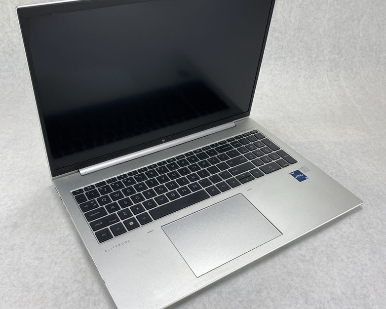 HP EliteBook 860 G9 16" Core i5-1245U 3.96 GHz 32GB RAM No SSD No OS
