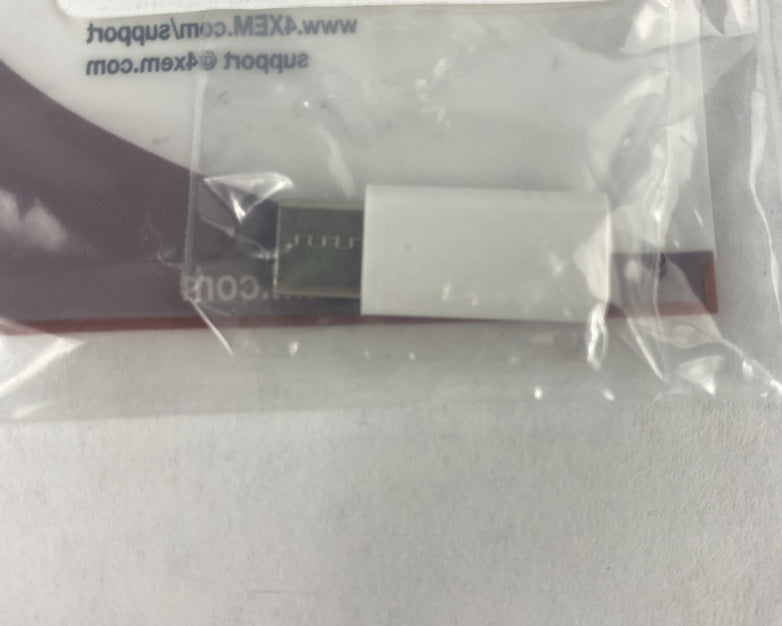 4XEM 4XUUSBCM8PINFW USB-C male To 8 Pin Female Lot of 5