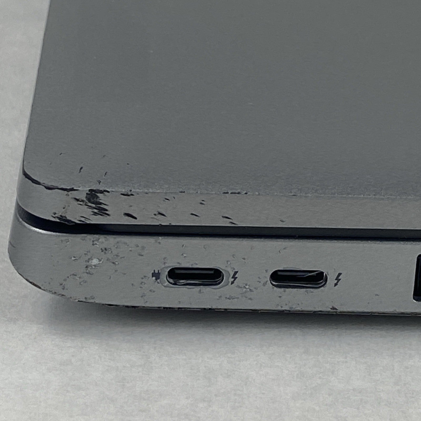 Dell Latitude 5520 Intel Core i5-1145G7 2.60GHz 16GB RAM 15.6" No SSD No OS