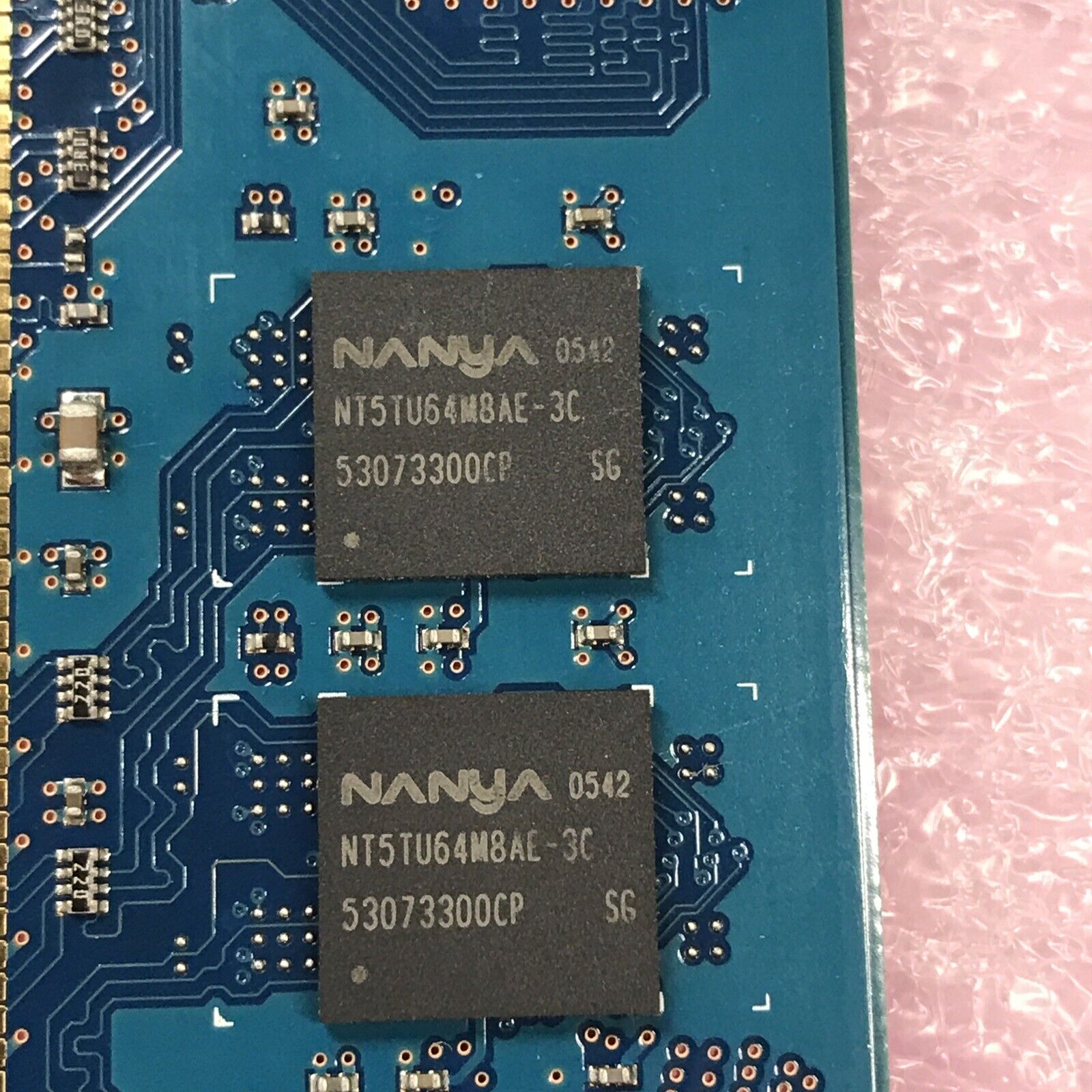 Nanya 2GB Kit 2x1GB PC2-5300U-555-12-E1 Ram NT1GT64U8HA1BY-3C