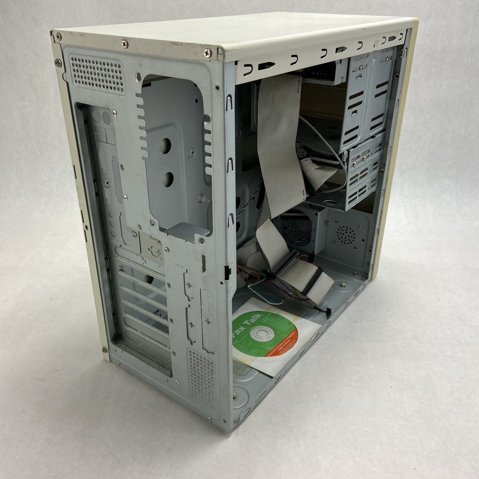 Unbranded ATX Mid Tower Computer Case Beige Bare Bones No Power Supply9