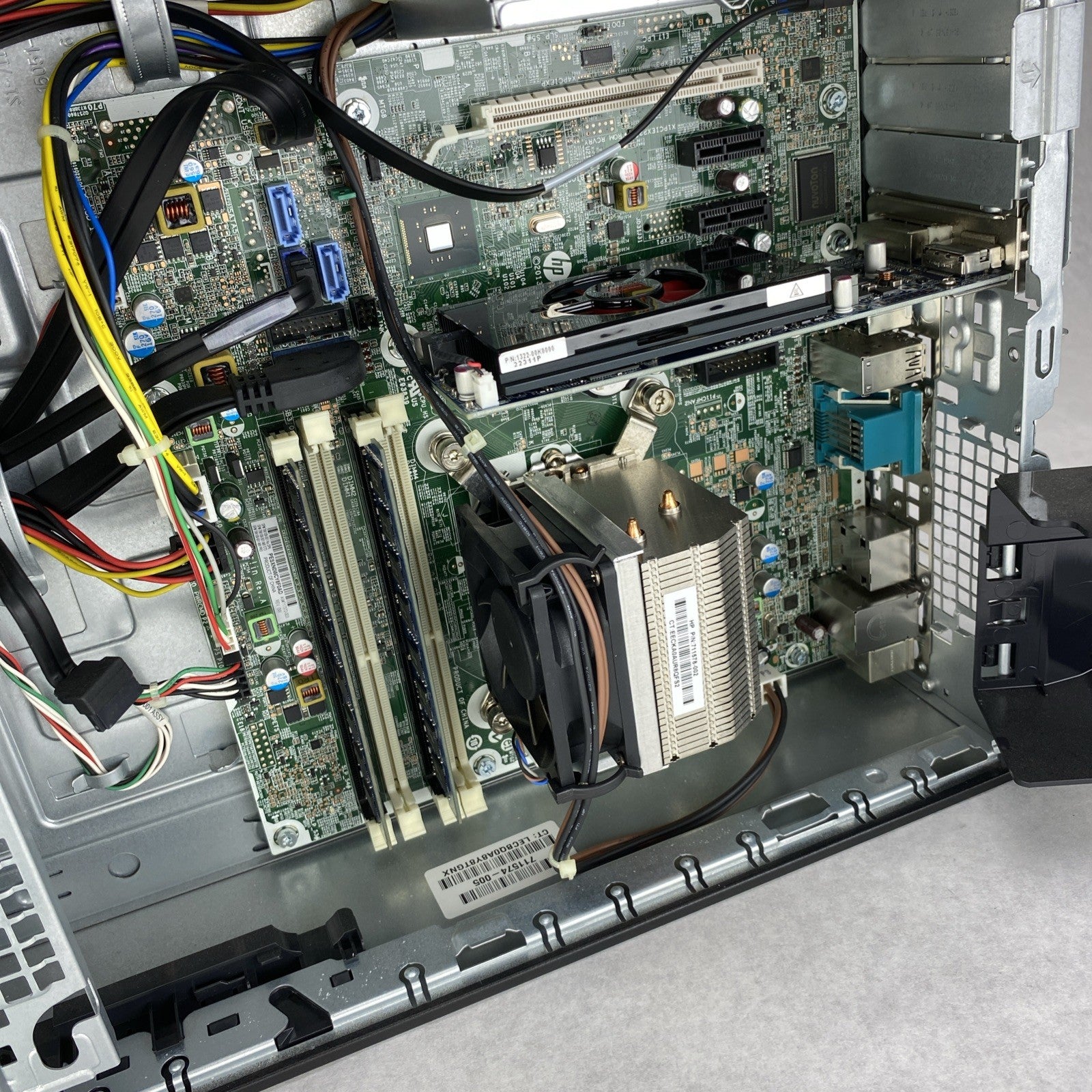 HP EliteDesk 800 G1 SFF Intel Core i5-4590 3.30GHz 8GB RAM No HDD No OS