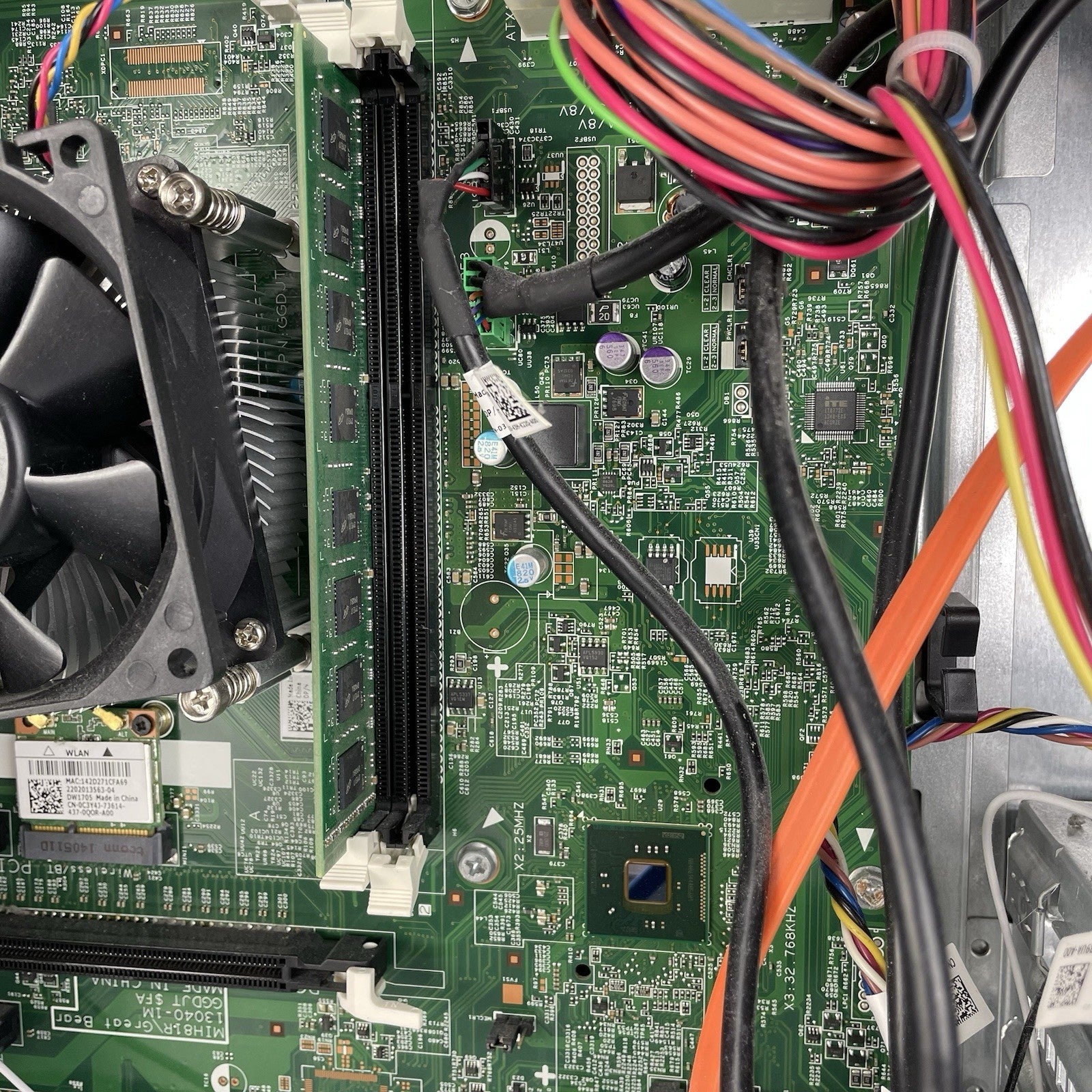 Dell Inspiron 3847 MT Intel Core i3-4130 3.4 GHz 8 GB ram No HDD/No OS