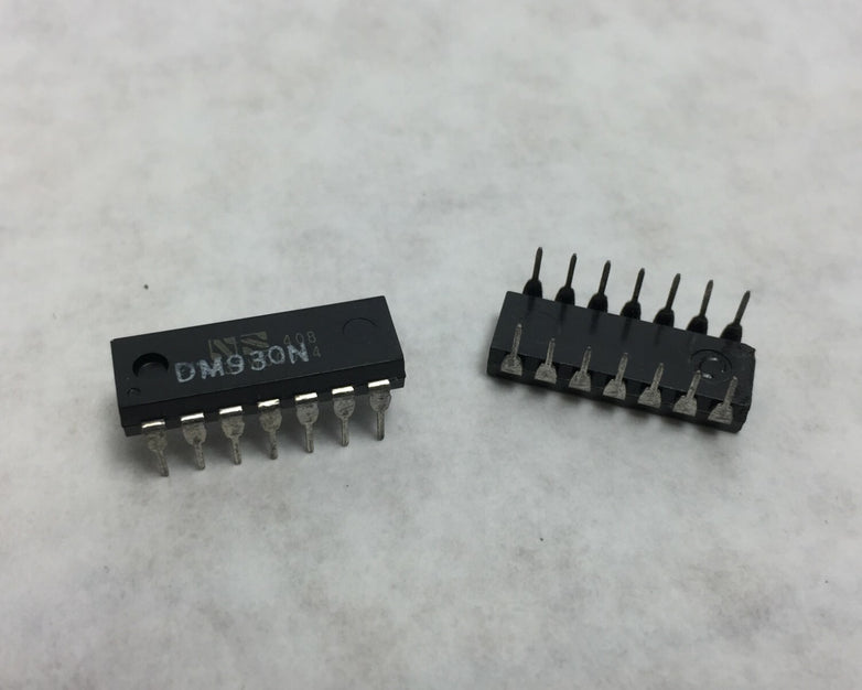 (6) DM930N Integrated Circuits  Lot of 6