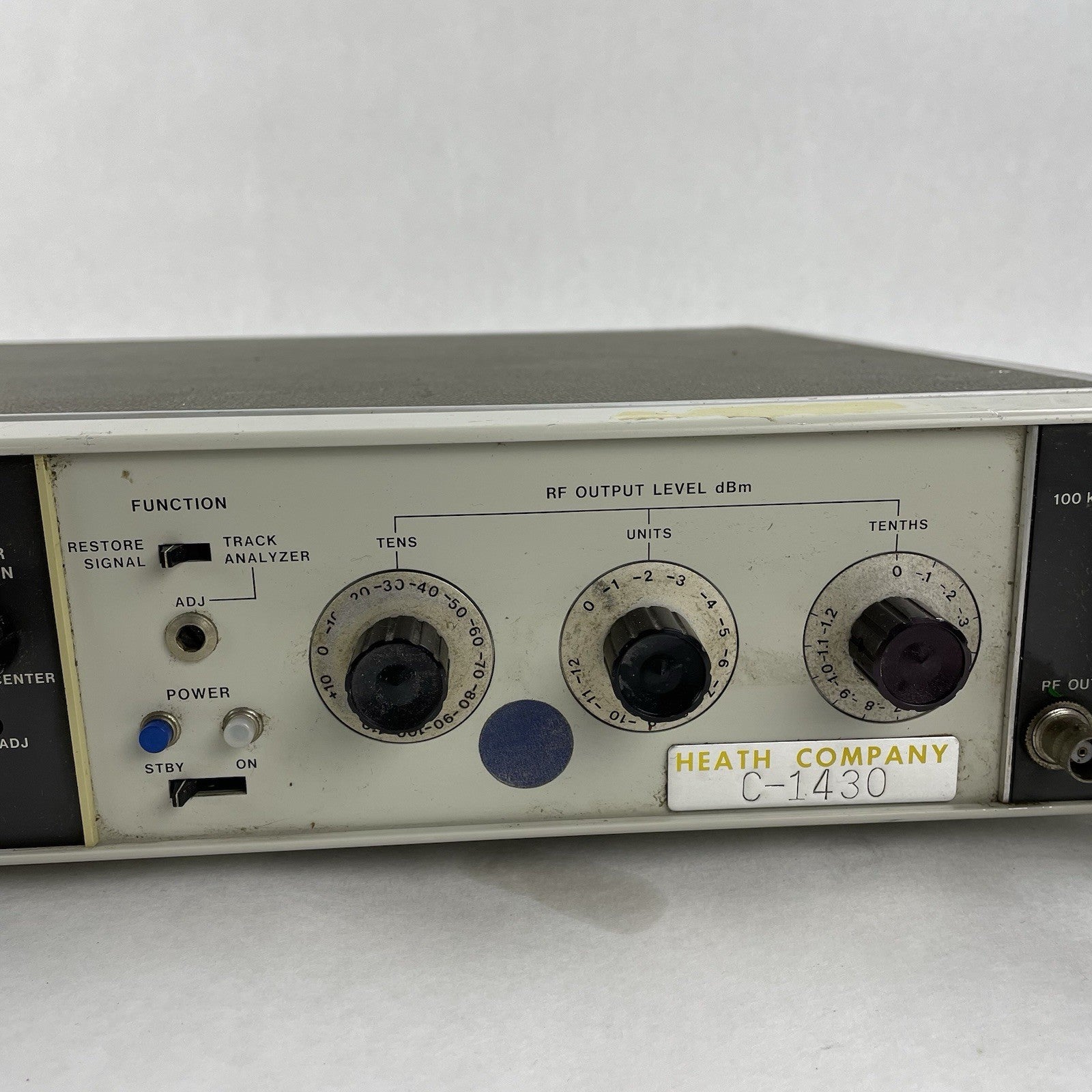 Hewlett-Packard HP 8443A Tracking Generator Counter .5 1300MHz Untested