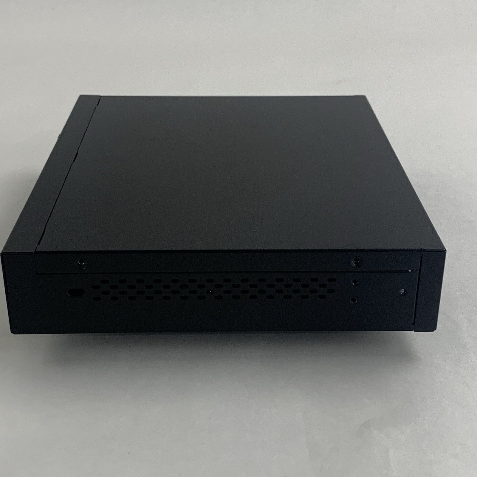 Lanner NCA-1513E Trustgrid Desktop Network Appliance No OS No Drive No AC4
