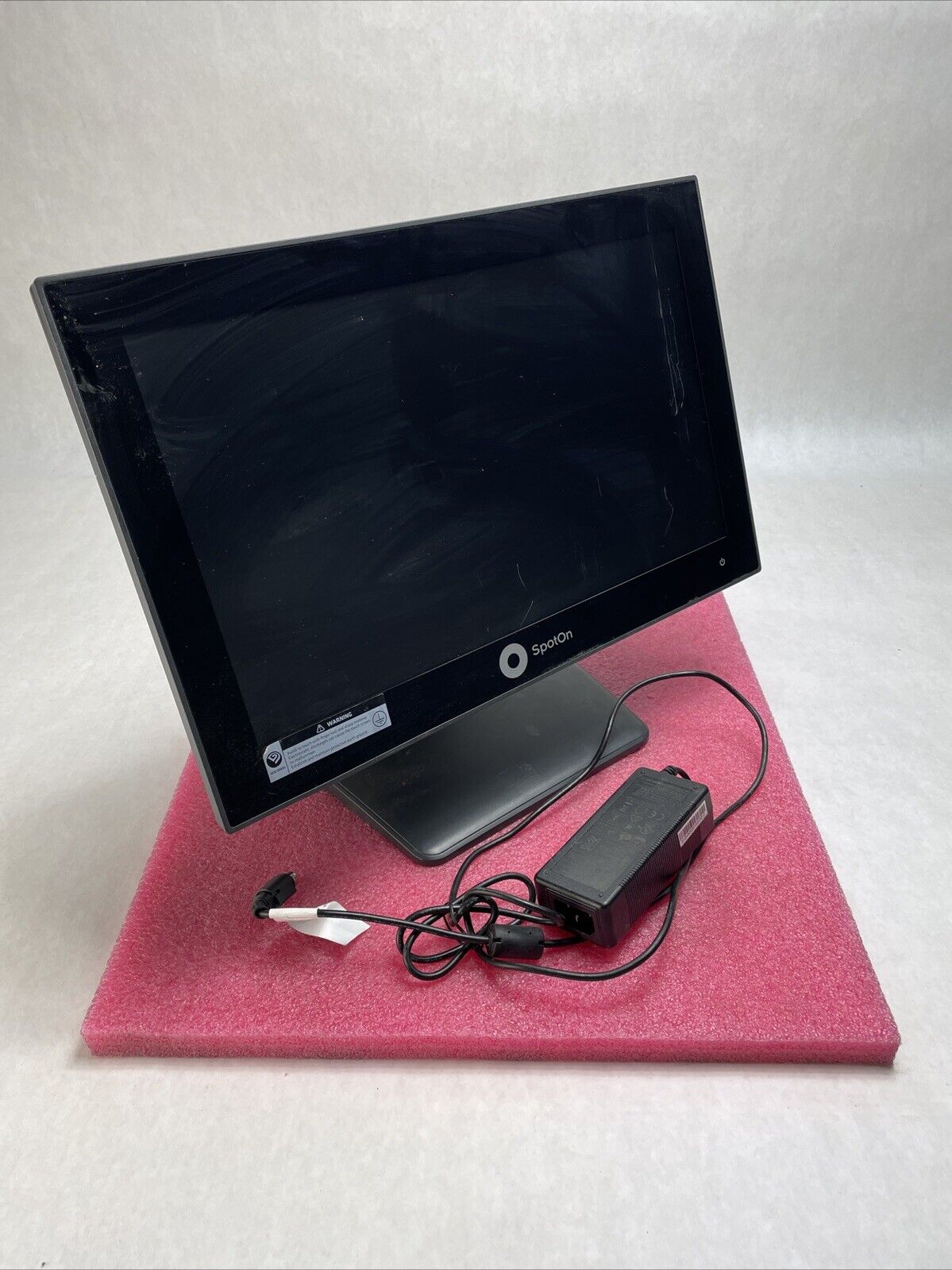 RealBom RB-P101G AIO Intel Celeron J1900 1.99GHz 4GB RAM No HDD No OS